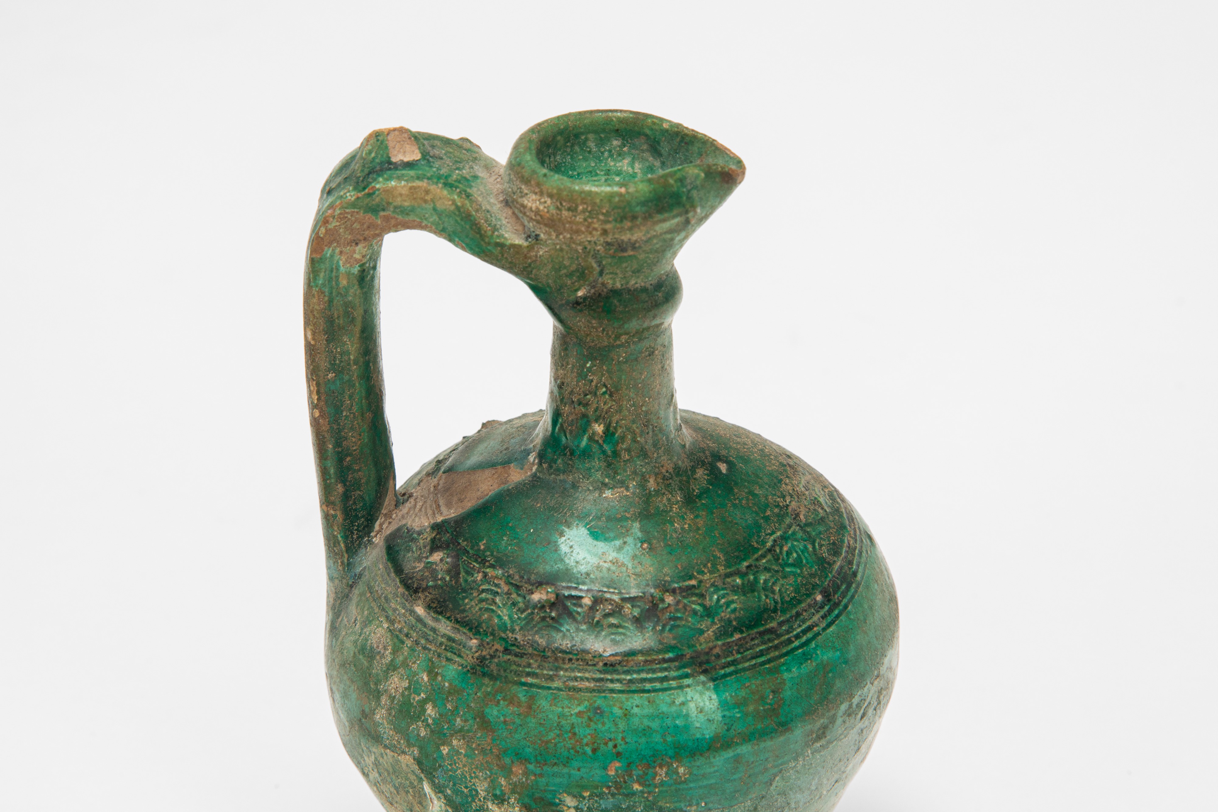 Versatoio persiano antico, ceramica invetriata verde