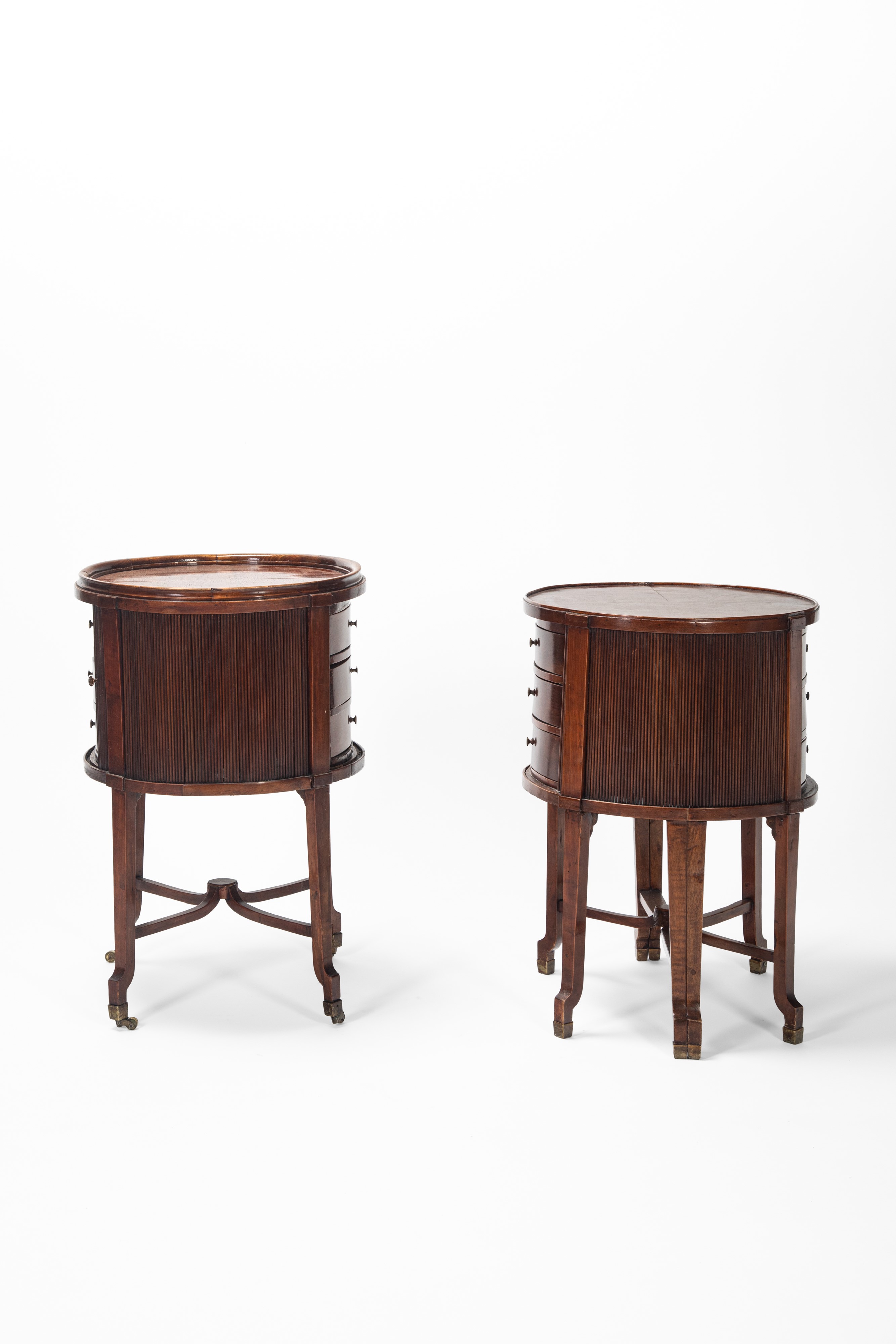 Comodini a tre cassetti, mobili in legno, secolo XIX