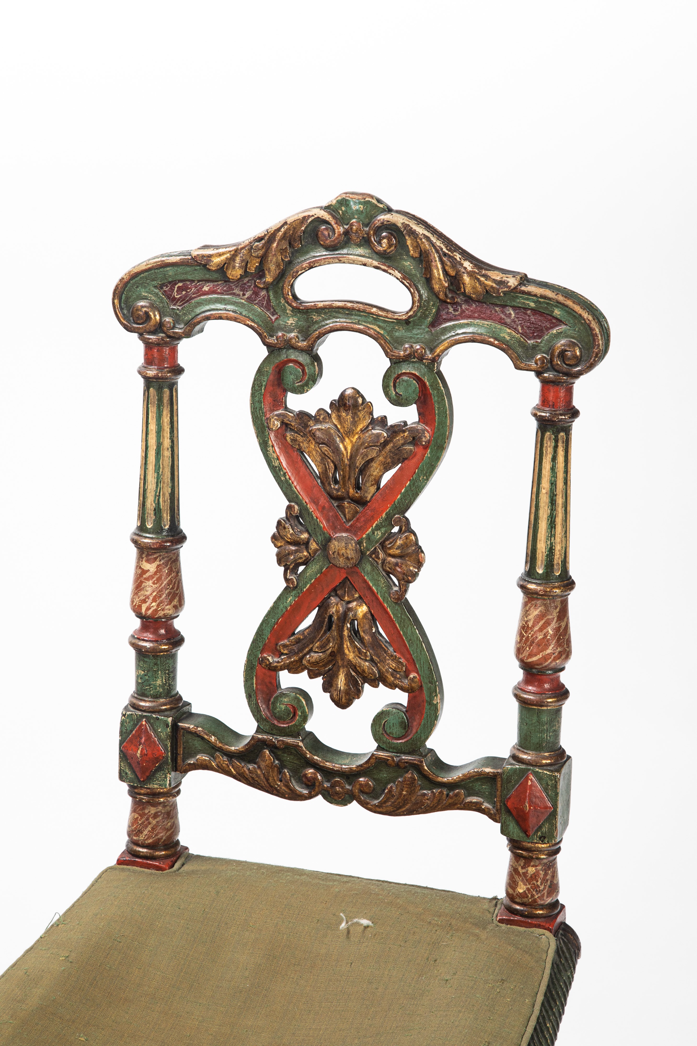 Coppia di sedie, legno scolpito e dipinto, secolo XIX