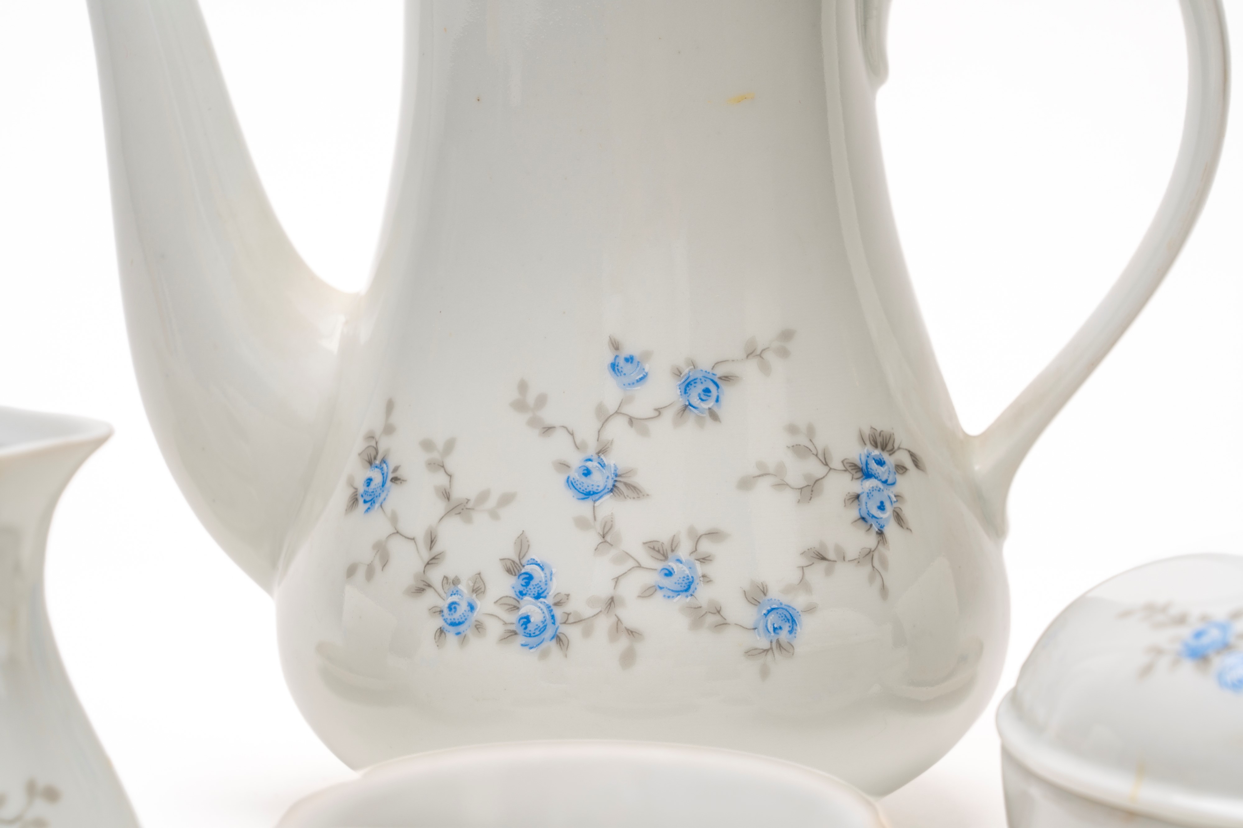 Servizio da caffè con tazzine e accessori, decorazione floreale a rose blu (Colditz, Germania Est...