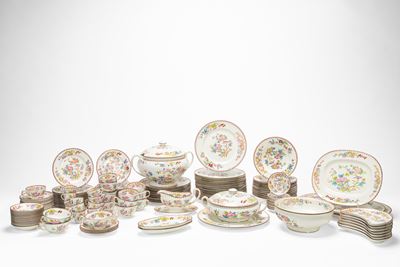 Servizio da Tavola in Porcellana Policroma. Manifattura di Minton, Inghilterra