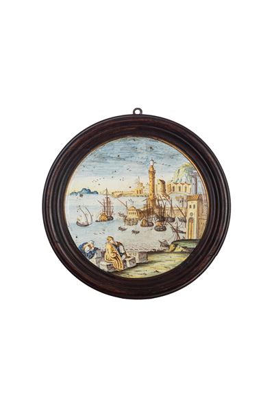 Ambito della bottega di Francesco Antonio Saverio Grue, Tondo in maiolica policroma istoriata con...