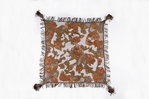 Venetian tablecloth with peonies