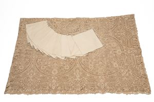 Burano lace tablecloth with 12 napkins