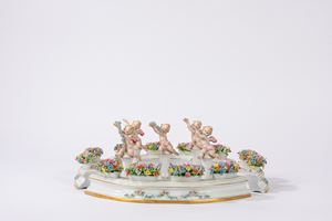 Capodimonte porcelain centerpiece