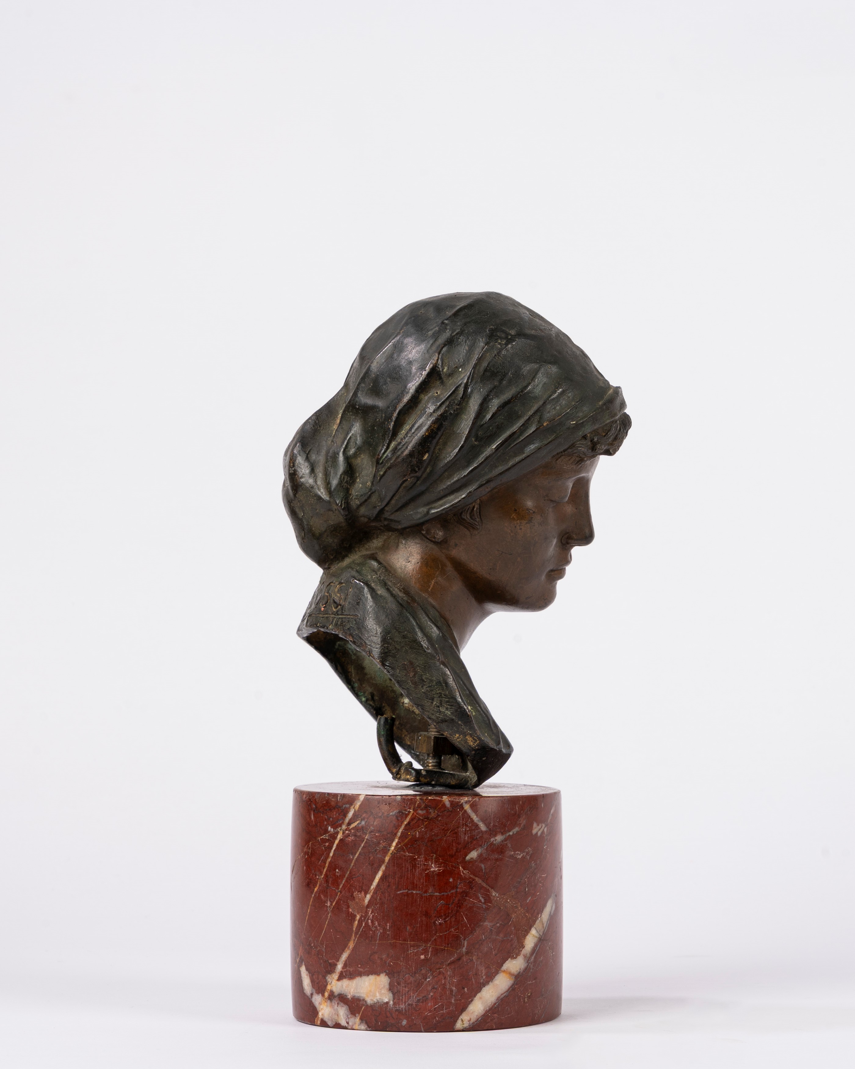 Eduardo Rossi - Donna con fazzoletto in testa