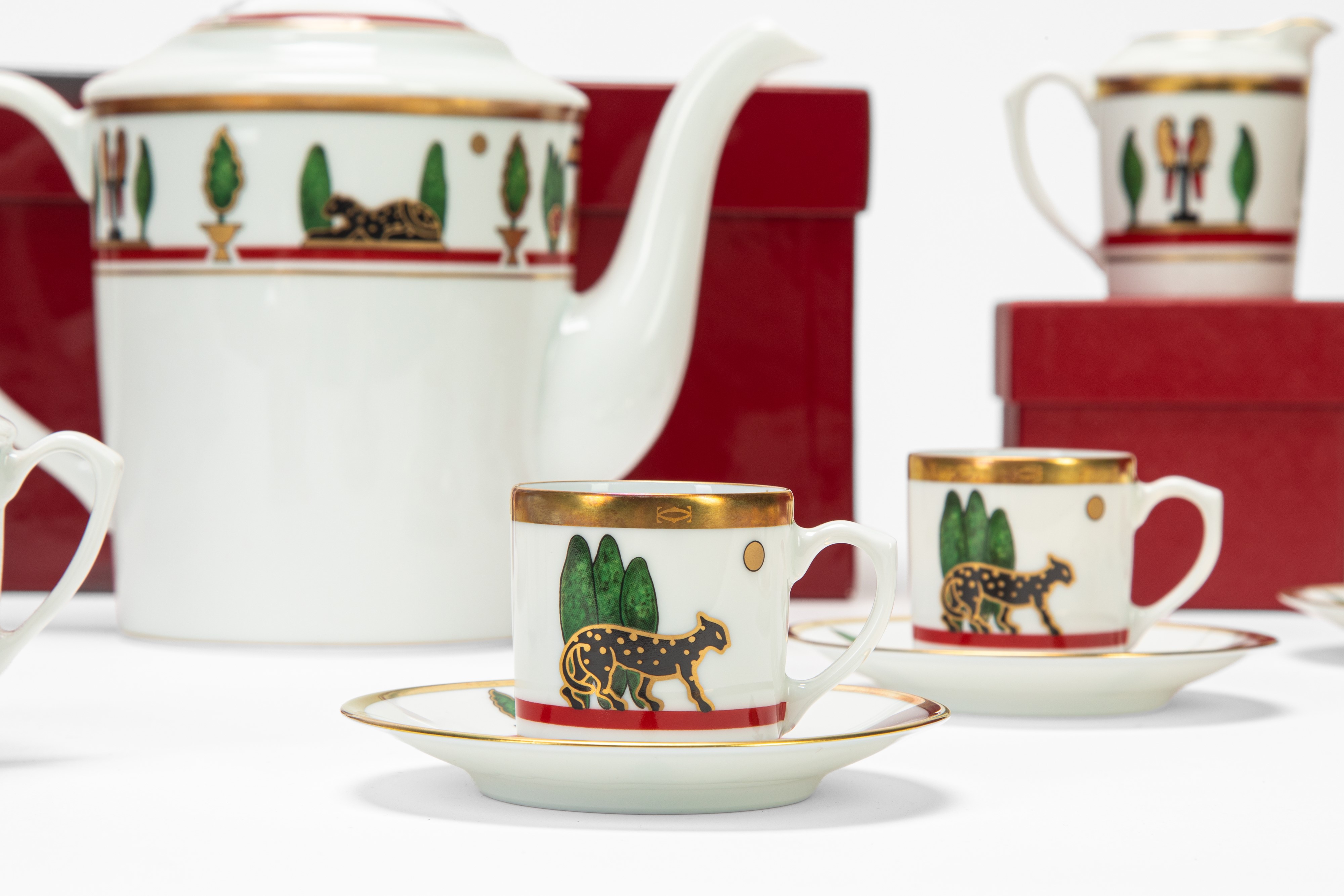 Servizio da Caffè e Tè "panthère" in Porcellana. la Maison De Louis Cartier, Limoges, Francia, 19...
