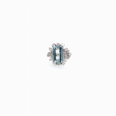 Anello in Acquamarina in Oro Bianco Cent