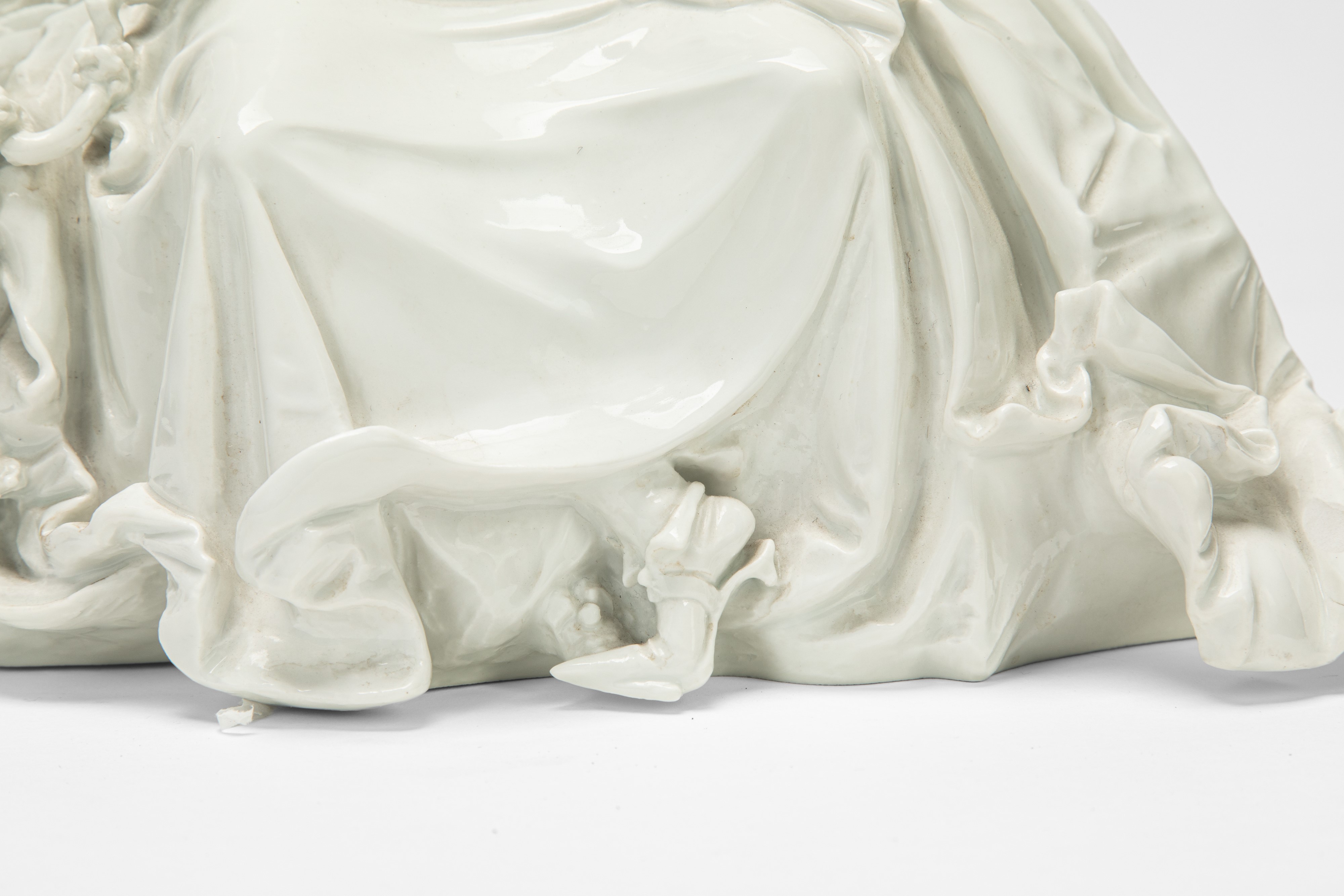 Paul Scheurich, Dama su cerva (modello), statuetta in porcellana Meissen, XX secolo