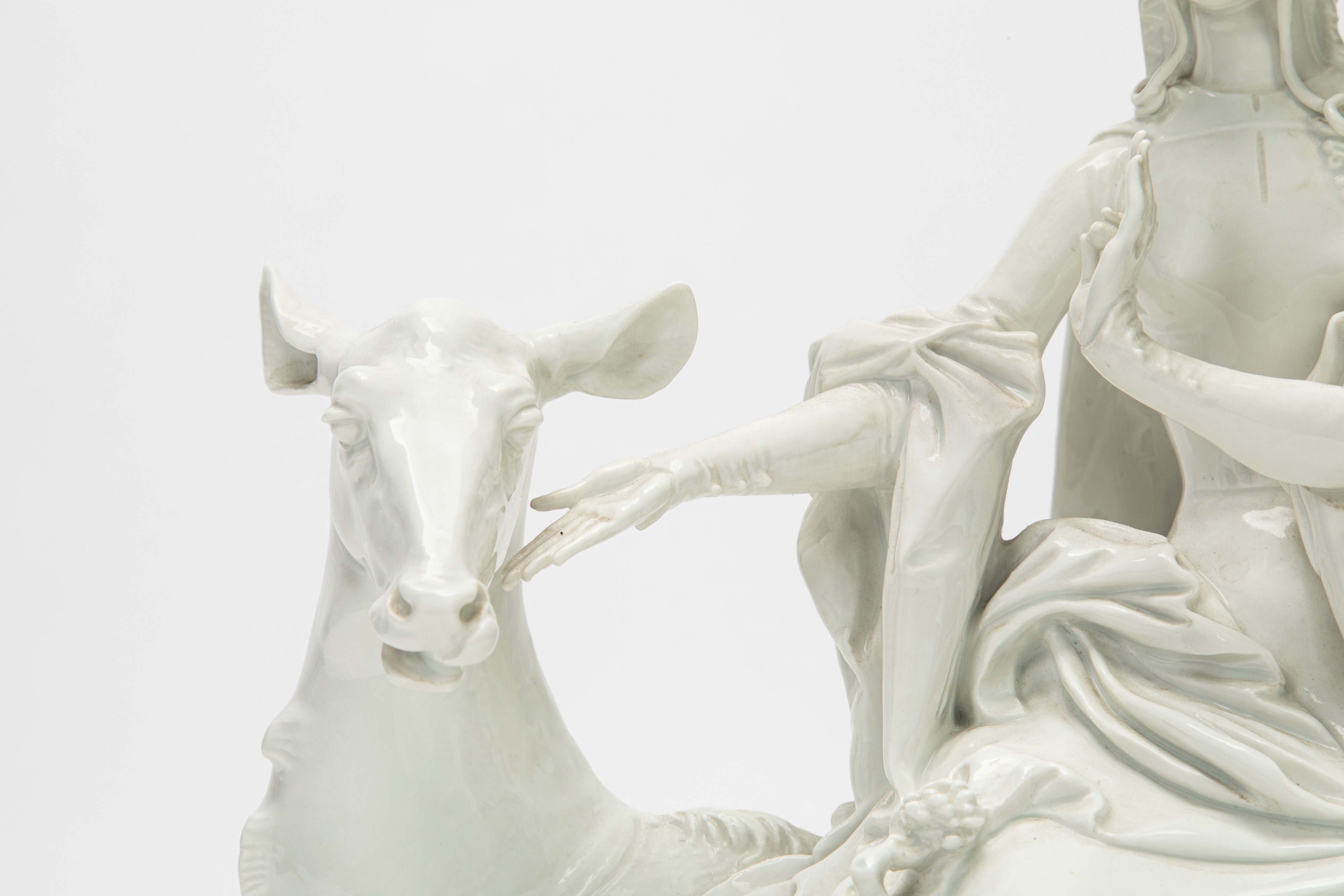 Paul Scheurich, Dama su cerva (modello), statuetta in porcellana Meissen, XX secolo