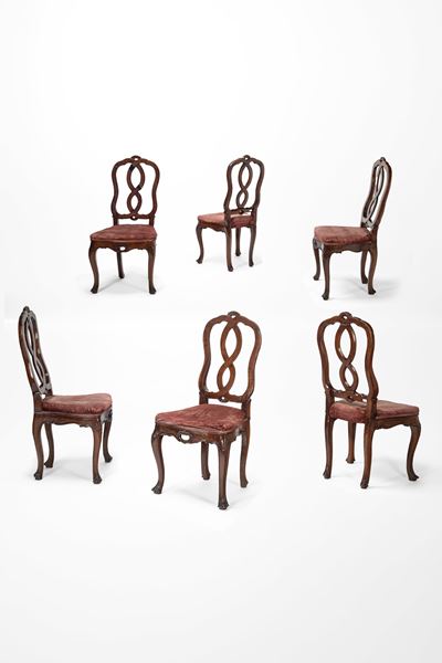 Set di sei sedie, noce intagliato, schienale traforato a “otto”, Veneto, secolo XVIII