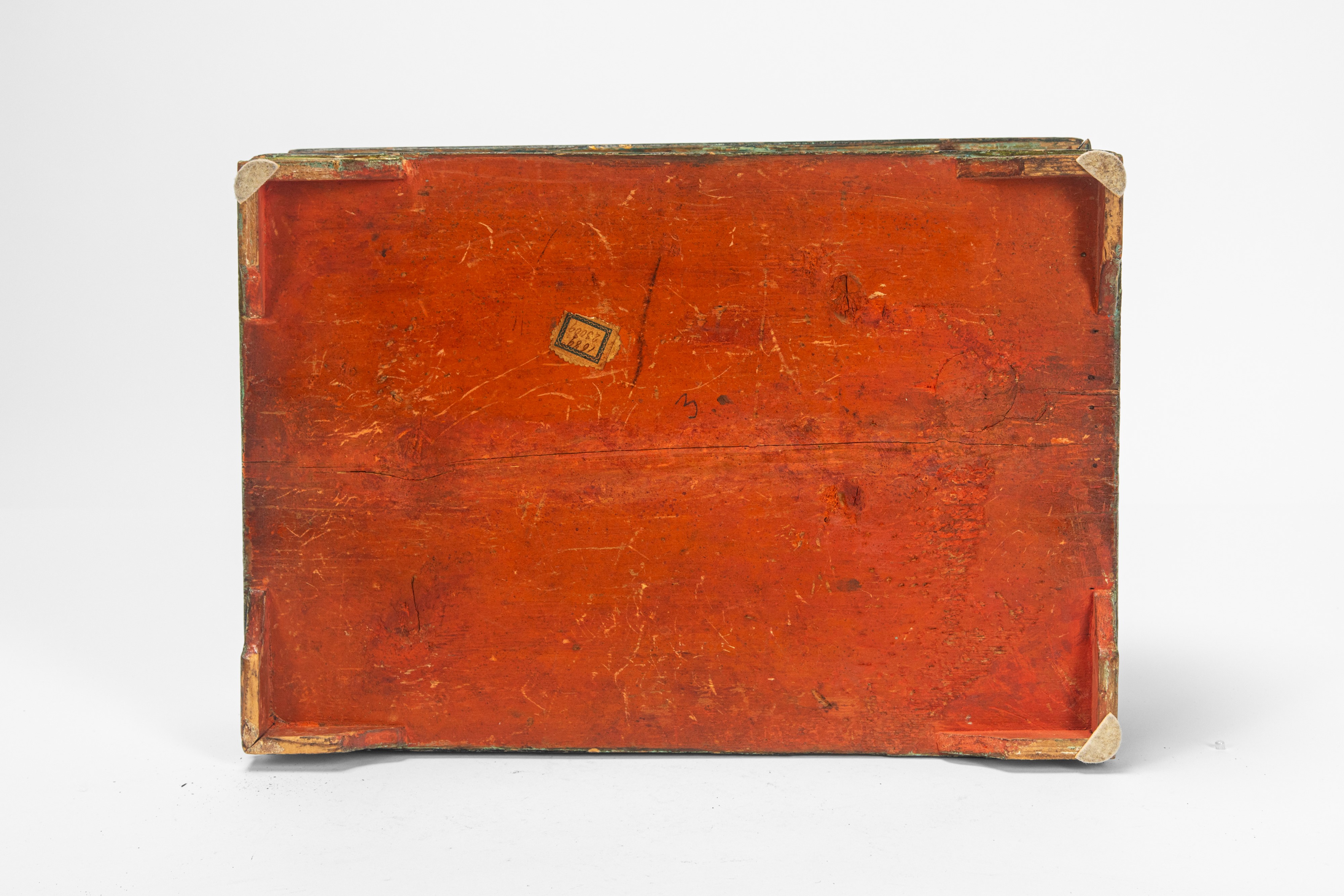 Scatola in legno laccato, decorazione floreale policroma, Venezia, secolo XVIII