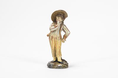 Figura maschile, porcellana policroma, probabilmente Venezia, XVIII secolo