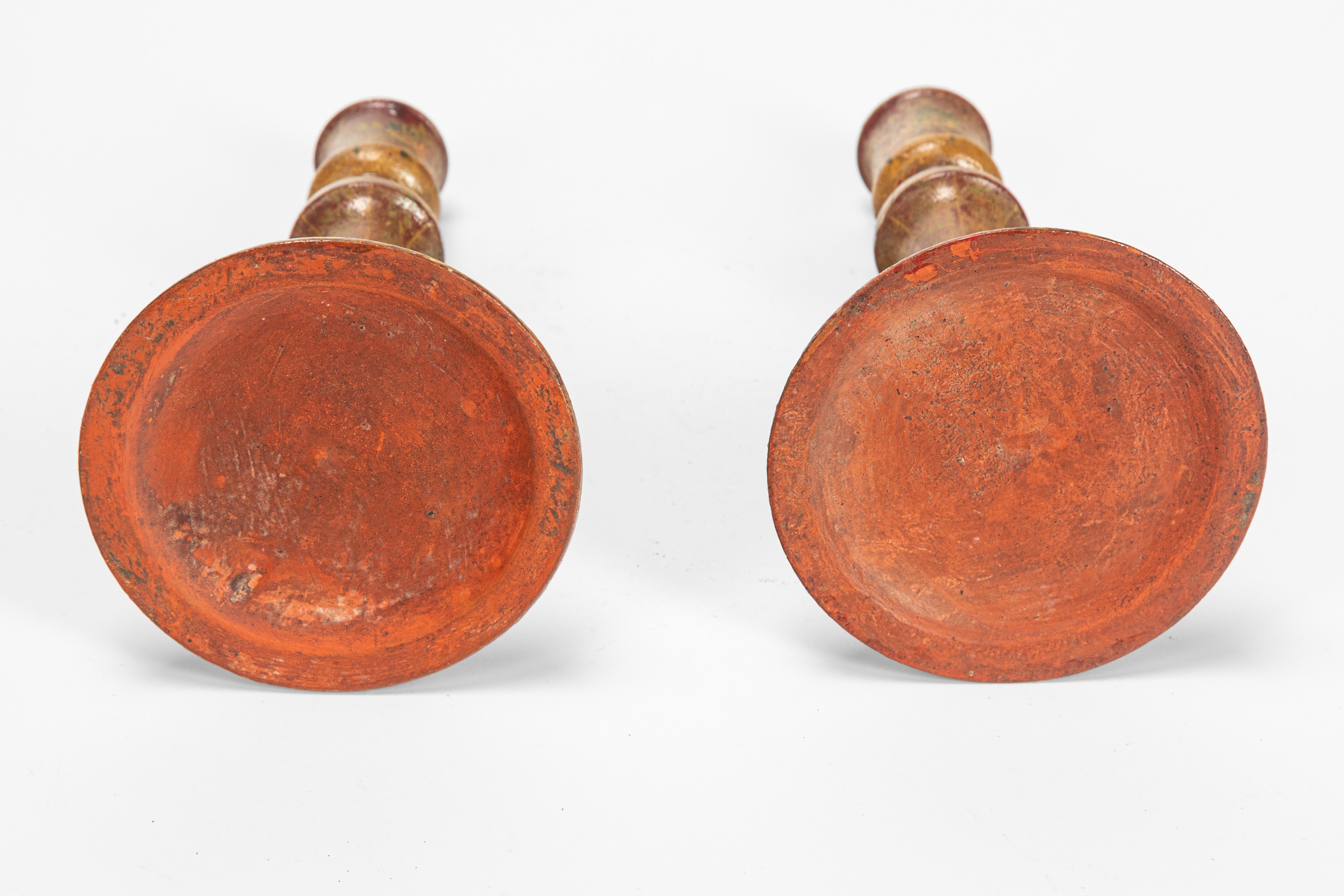 Coppia di candelieri, legno laccato policromo, Venezia, secolo XVIII