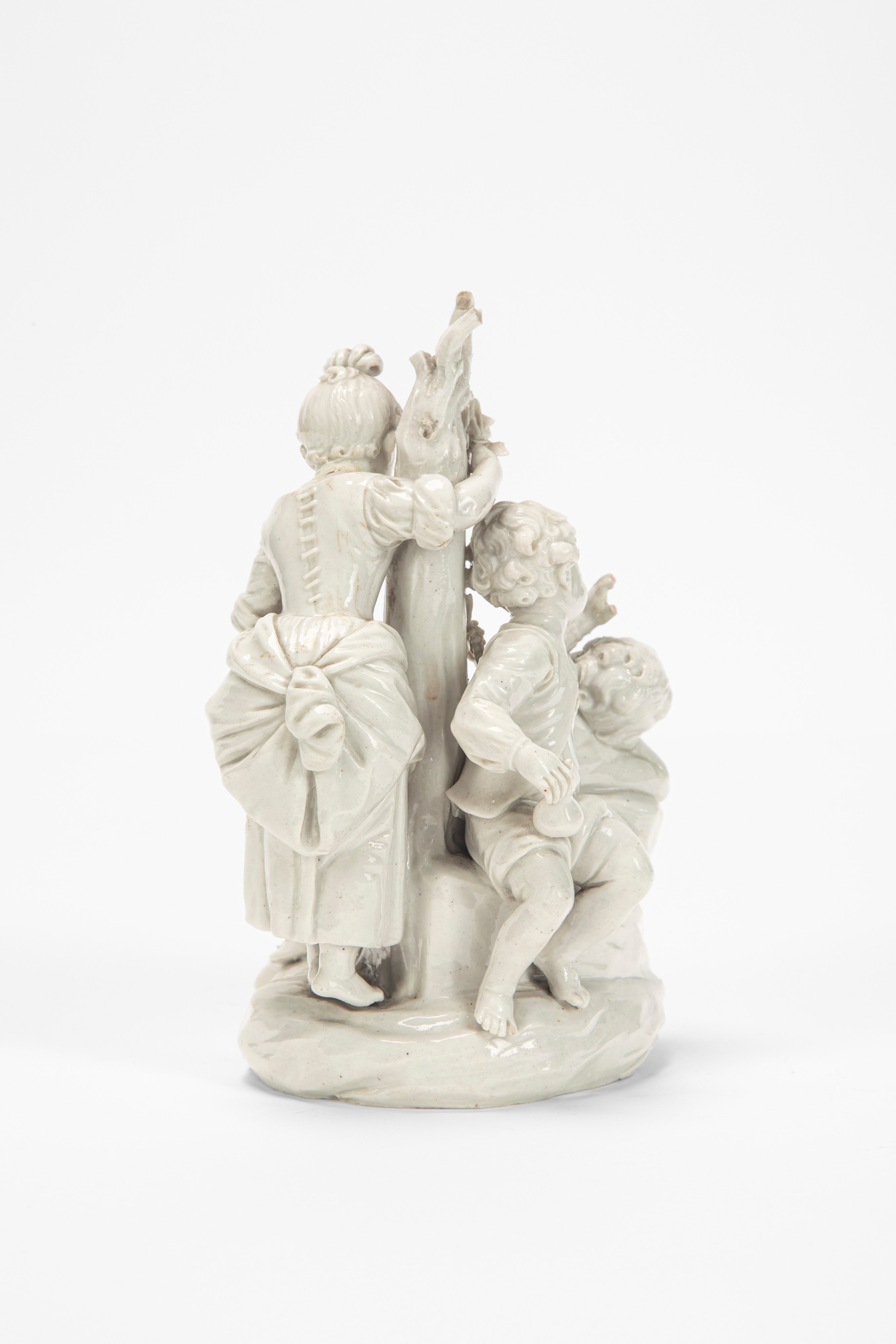 Bassano, Scena campestre con tre putti, porcellana, XVIII secolo