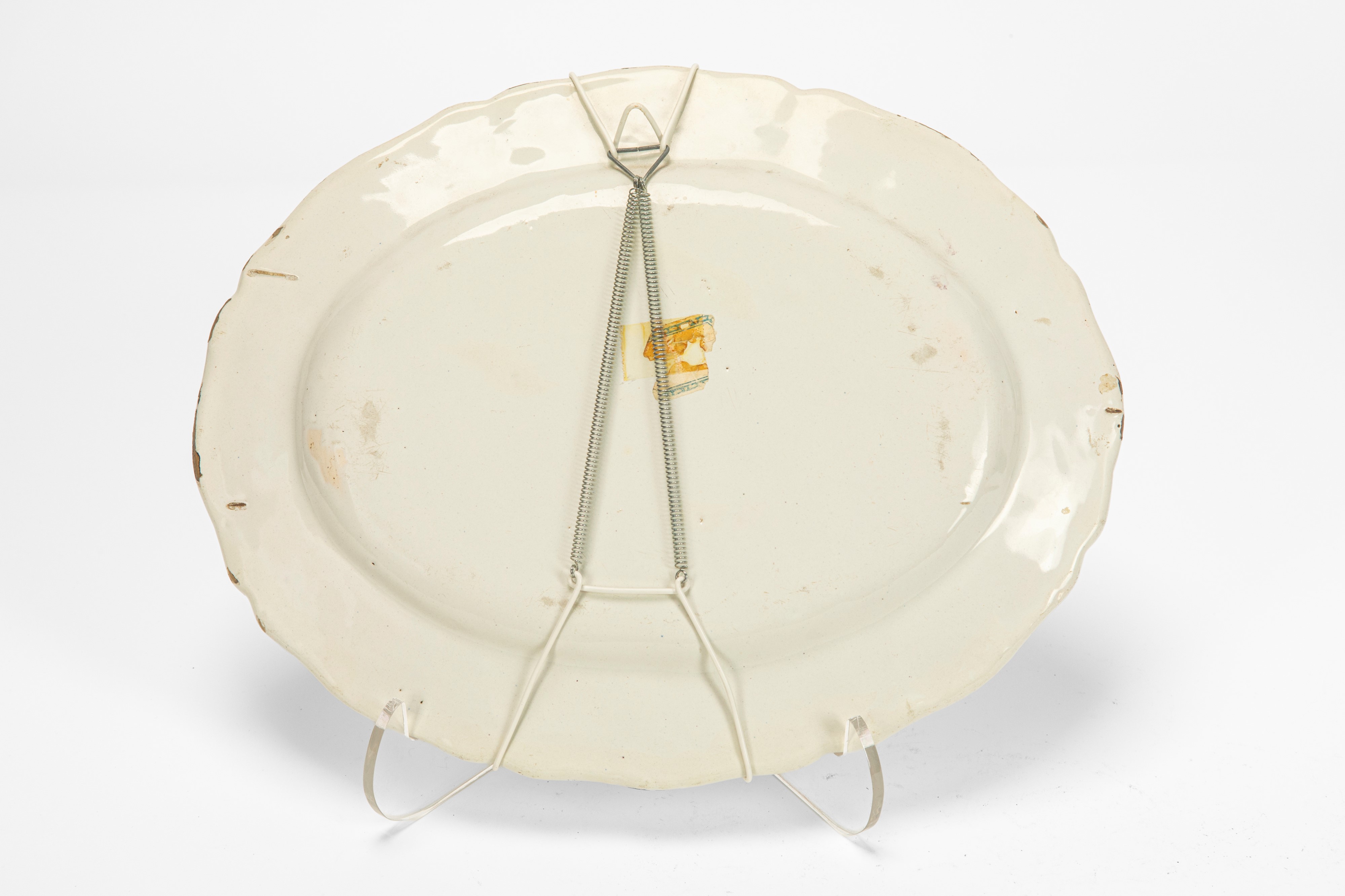 Antonibon, Vaso con coperchio e piatto mistilineo in maiolica policroma “al blanser”, secolo XVII...