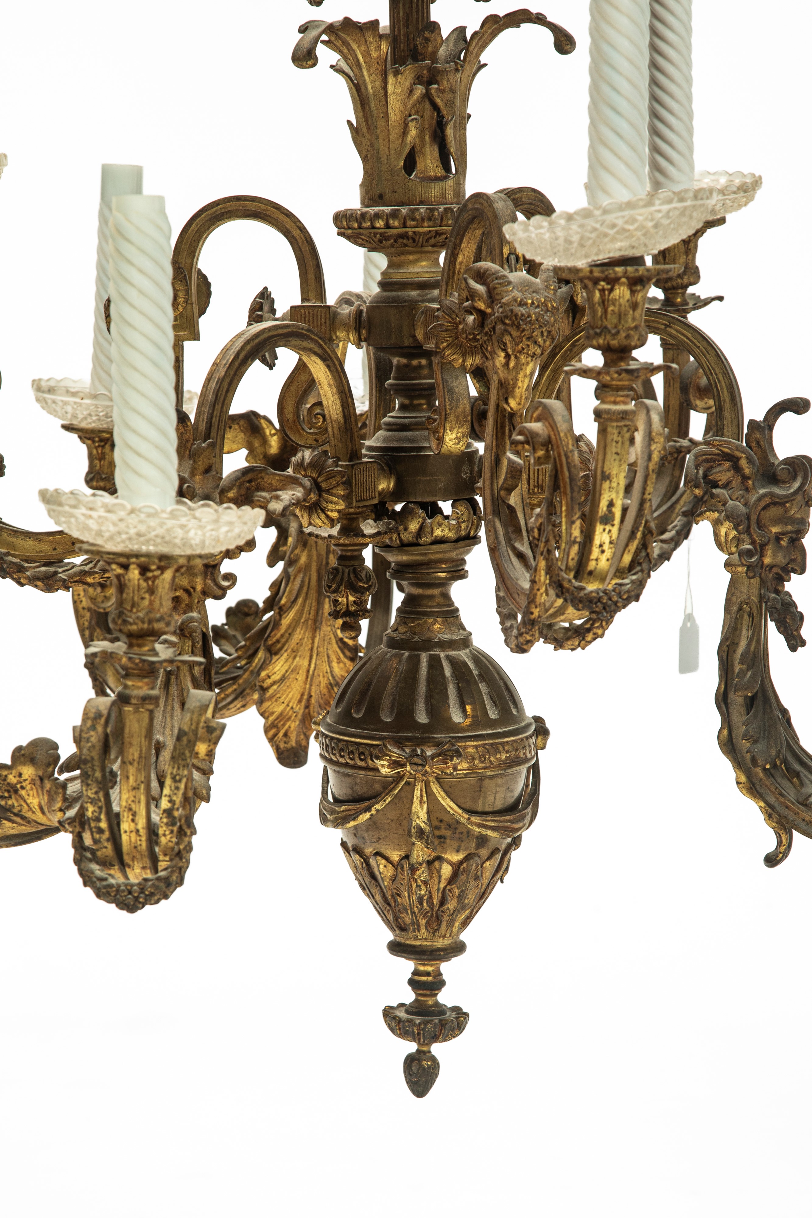 Lampadario in bronzo dorato a sei luci in stile Reggenza, fine XIX/inizi XX secolo
