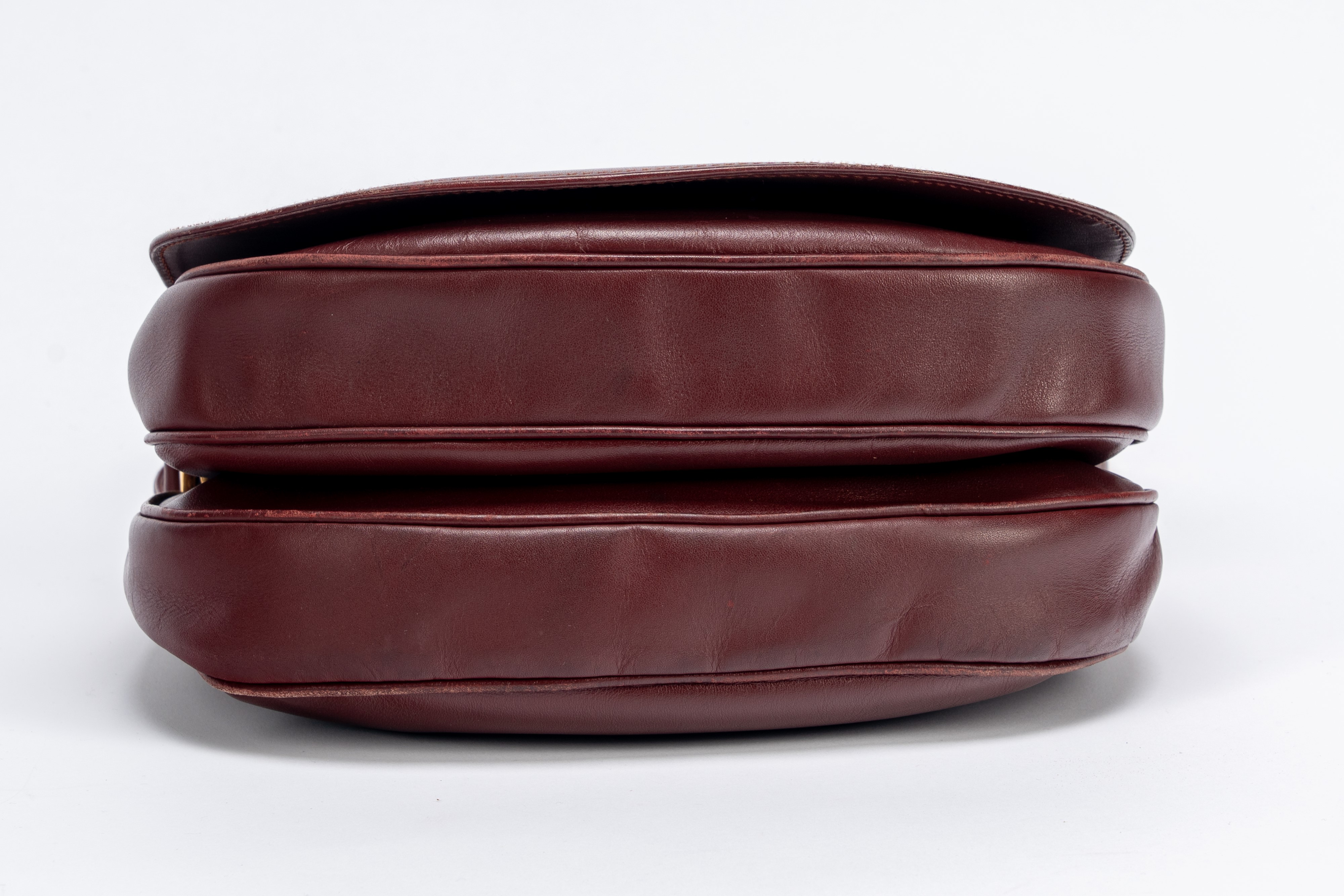 Must De Cartier - Borsa, in pelle burgundy con tracolla regolabile