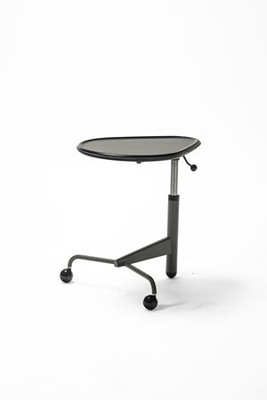 Coffee table on wheels model '112 Kick'