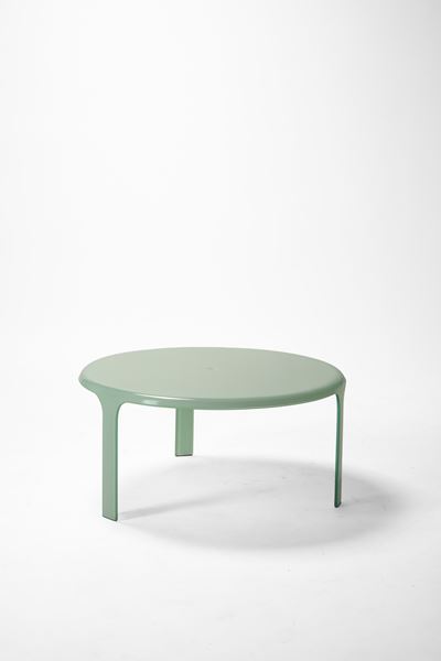 Coffee table in vetro