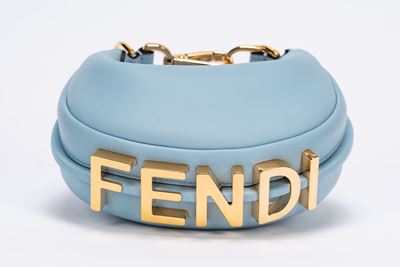 Borsa Nano Fendigraphy, in pelle azzurra con dettagli in metallo dorato