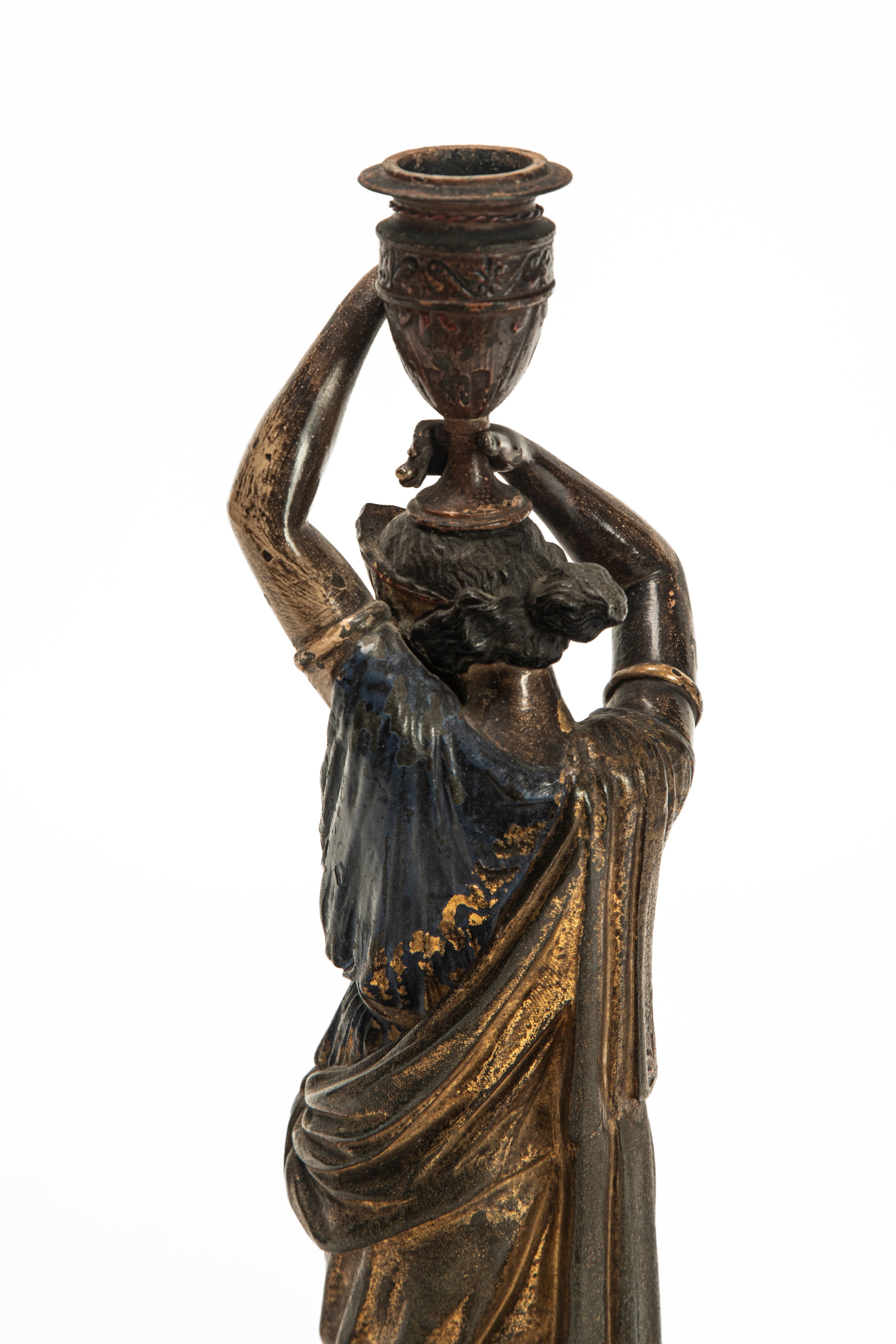 Coppia di candelieri a figure femminili panneggiate, metallo laccato (fine secolo XIX)