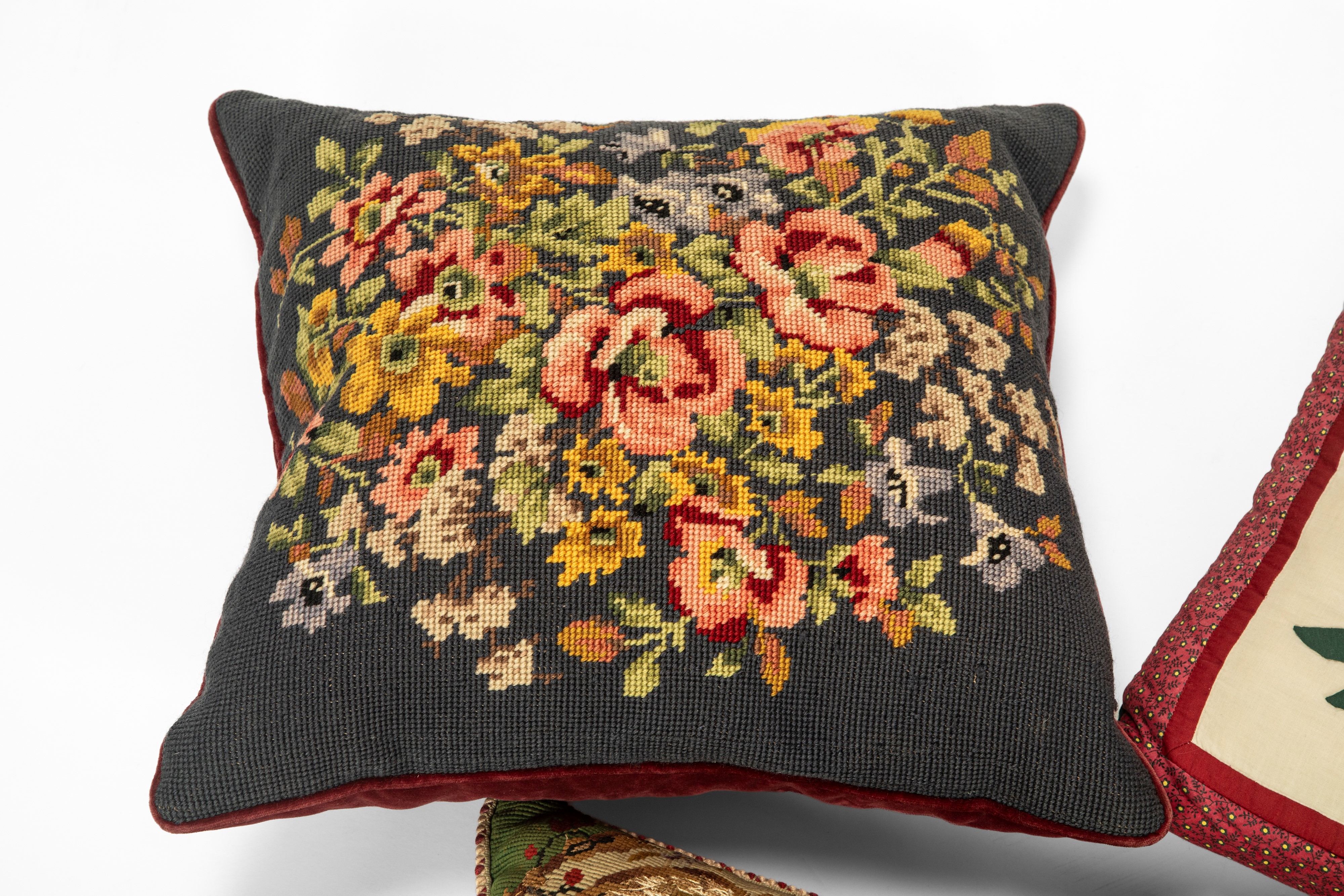 Assortimento di cuscini, tessili per arredo (max 40 × 40 cm)