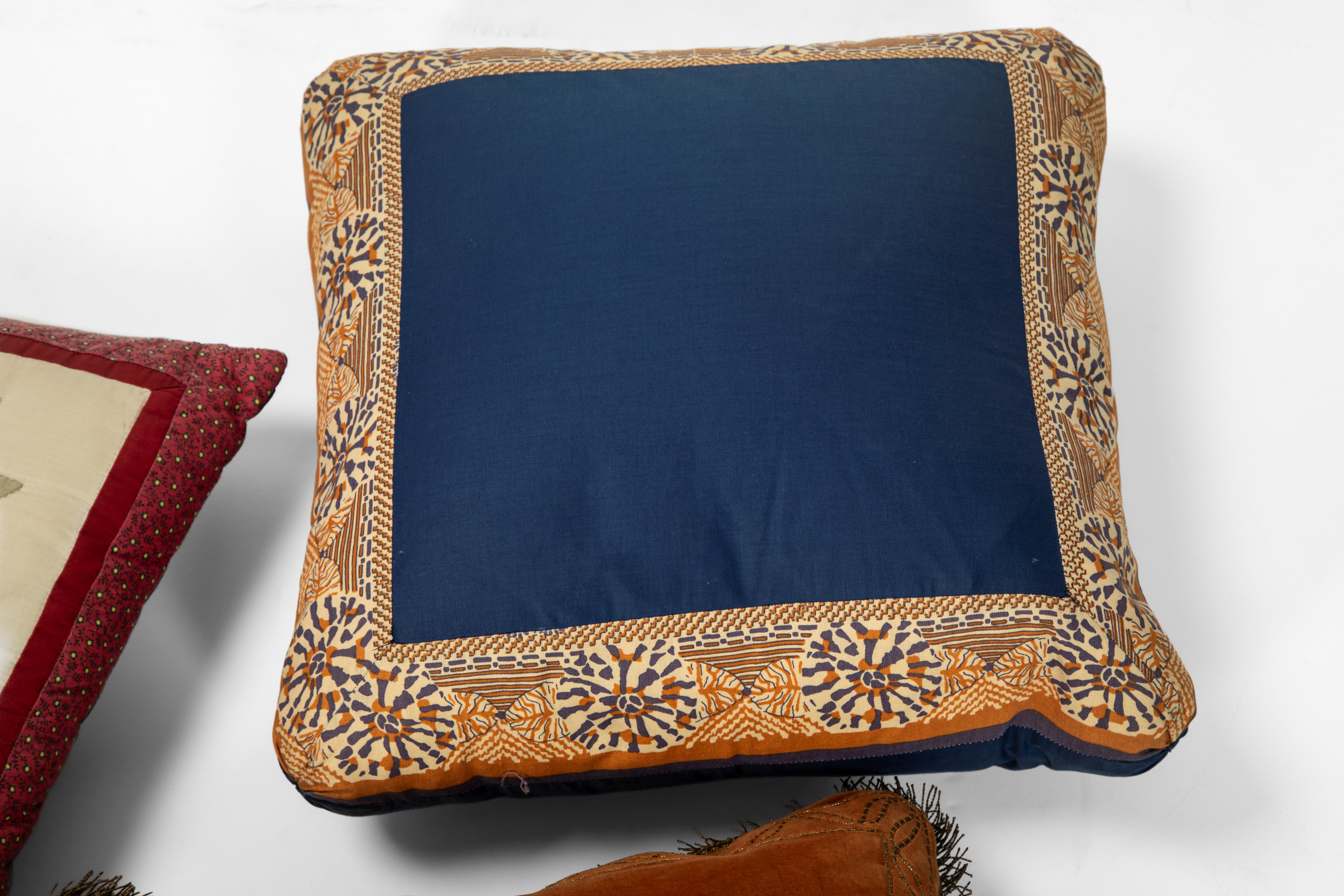 Assortimento di cuscini, tessili per arredo (max 40 × 40 cm)