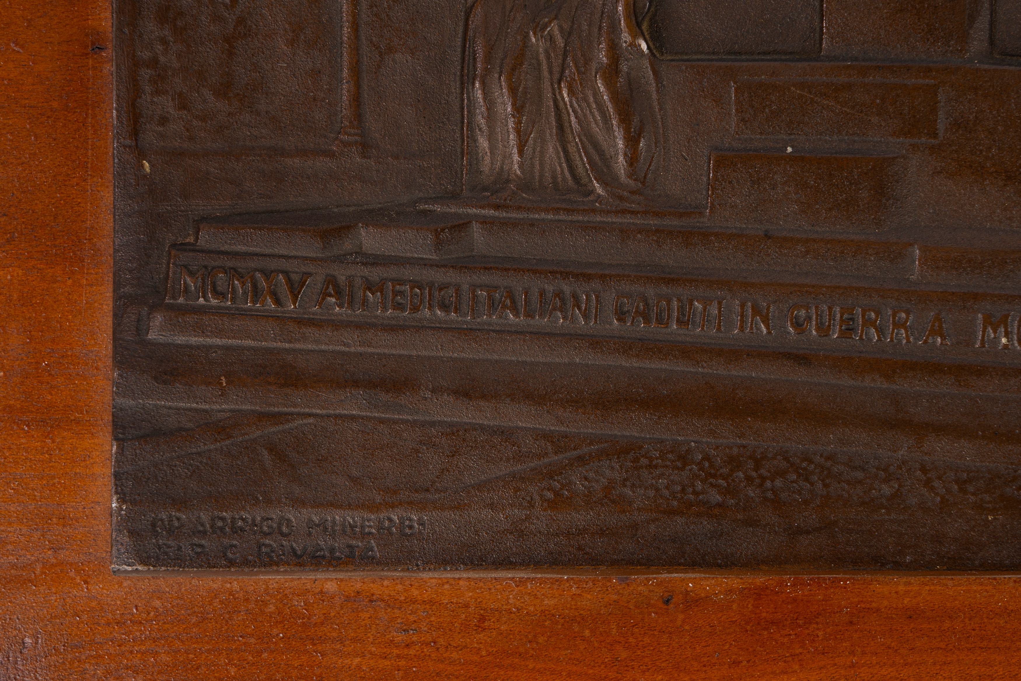 Arrigo Minerbi - Rilievo del Monumento ai medici italiani caduti in guerra