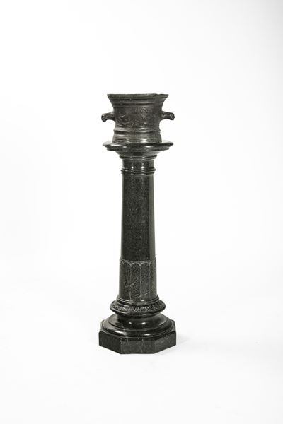 Vincenzo Delfini, Mortaio biansato in bronzo su colonna in marmo