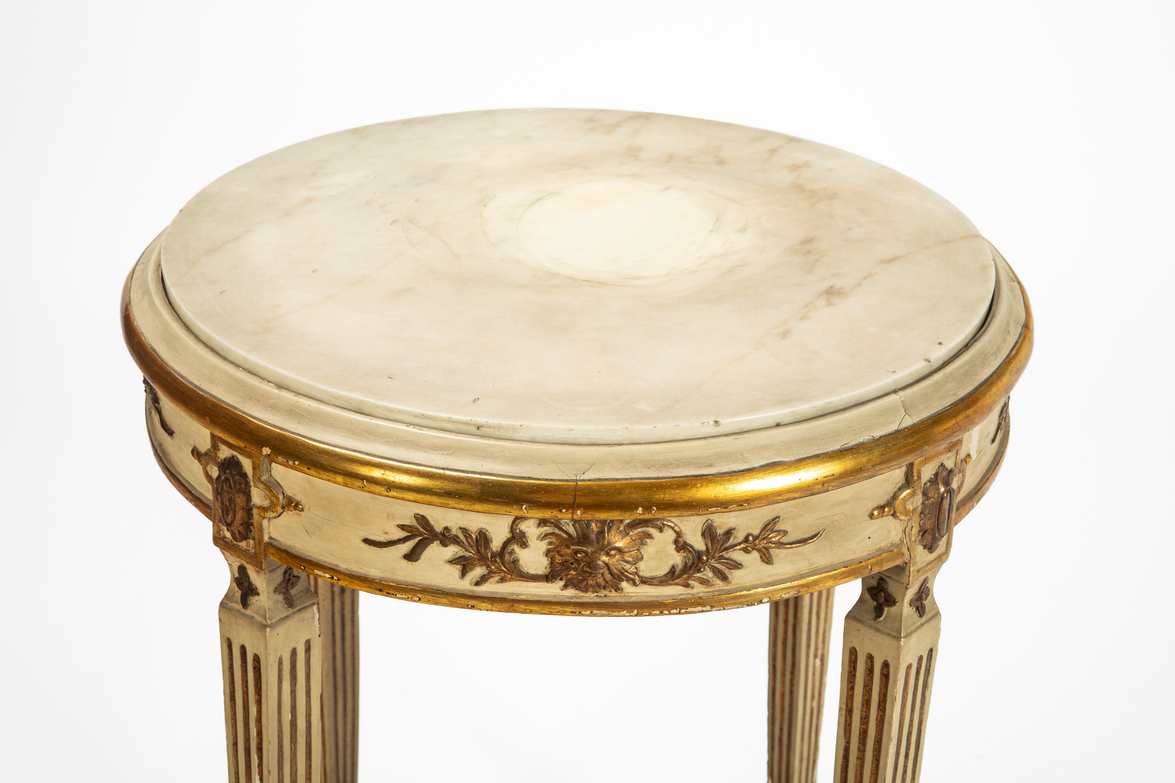 Tavolino, legno laccato e dorato con piano in marmo, fine secolo XVIII