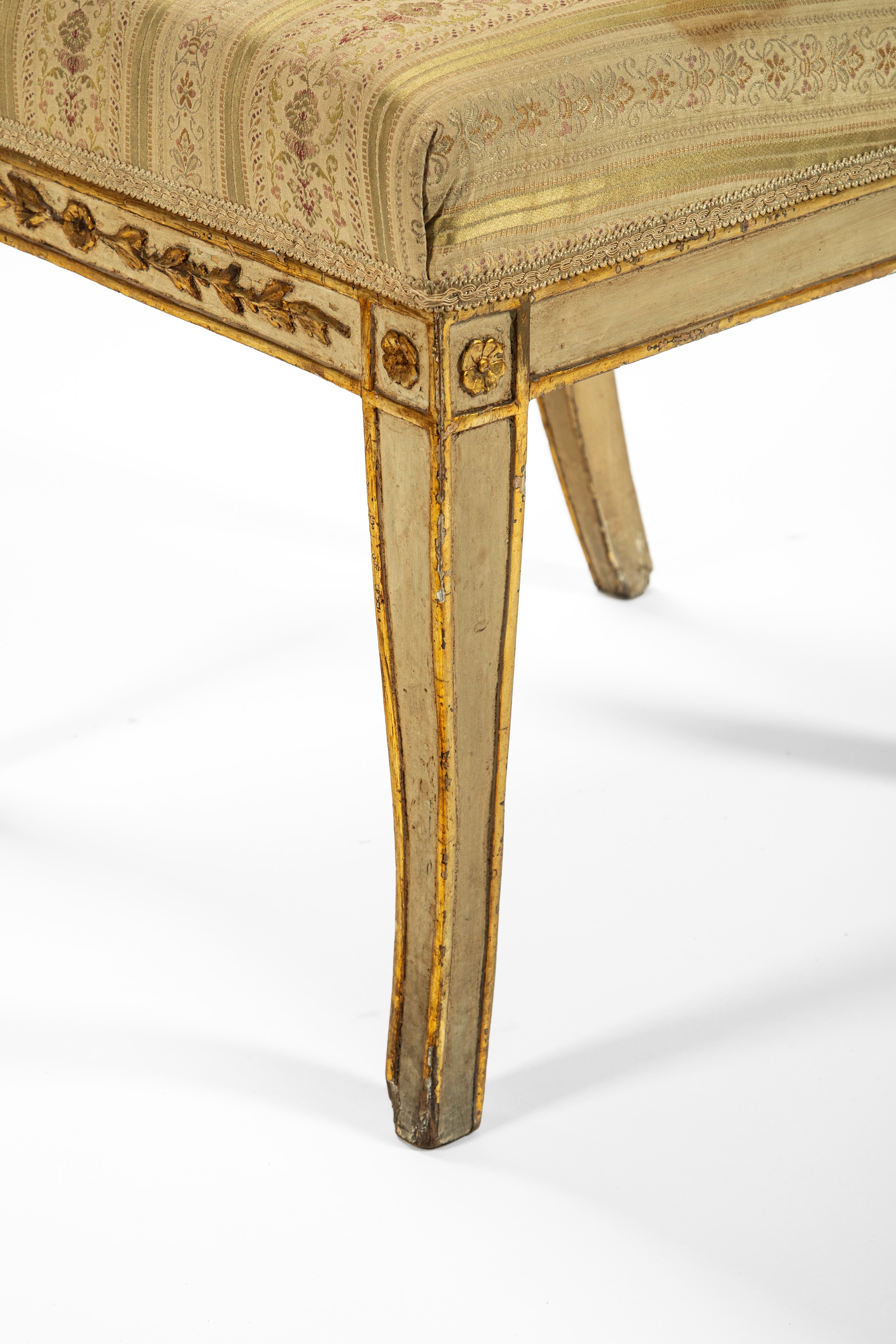 Quattro sedie, legno laccato e dorato, Secolo XIX