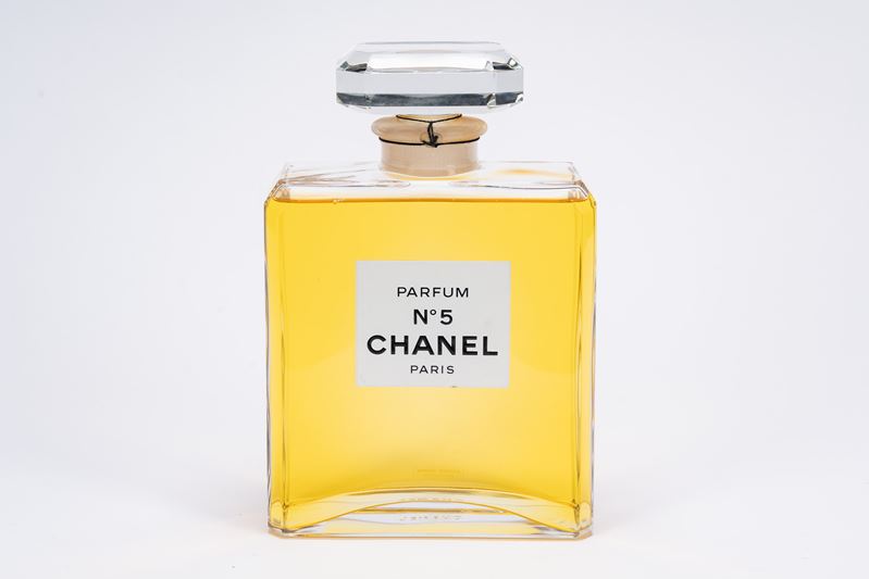 Chanel N.5 Parfum, grande bottiglia in vetro da espositore