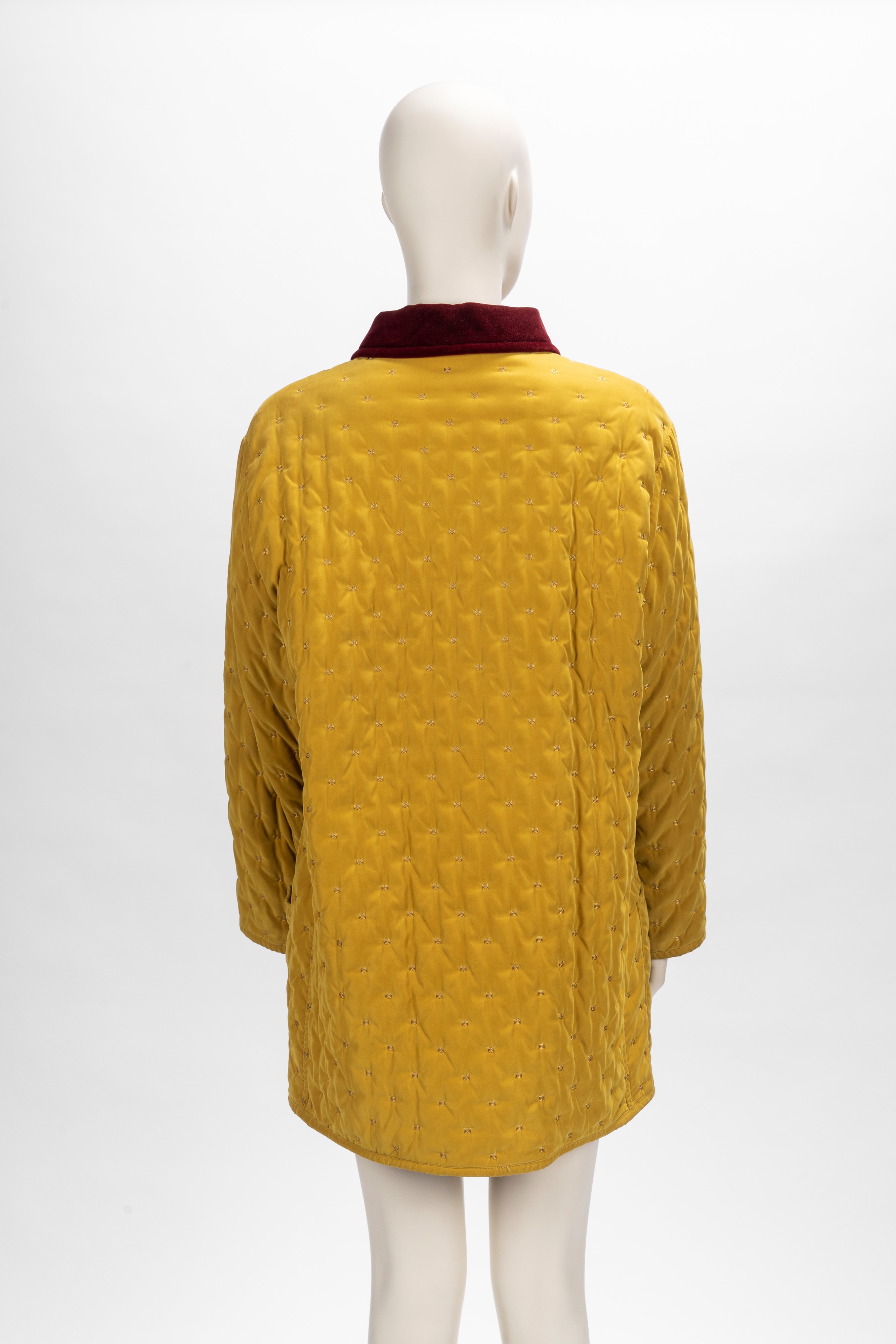 Hermès - Giaccone in cotone color senape trapuntato, bottoni in metallo dorato