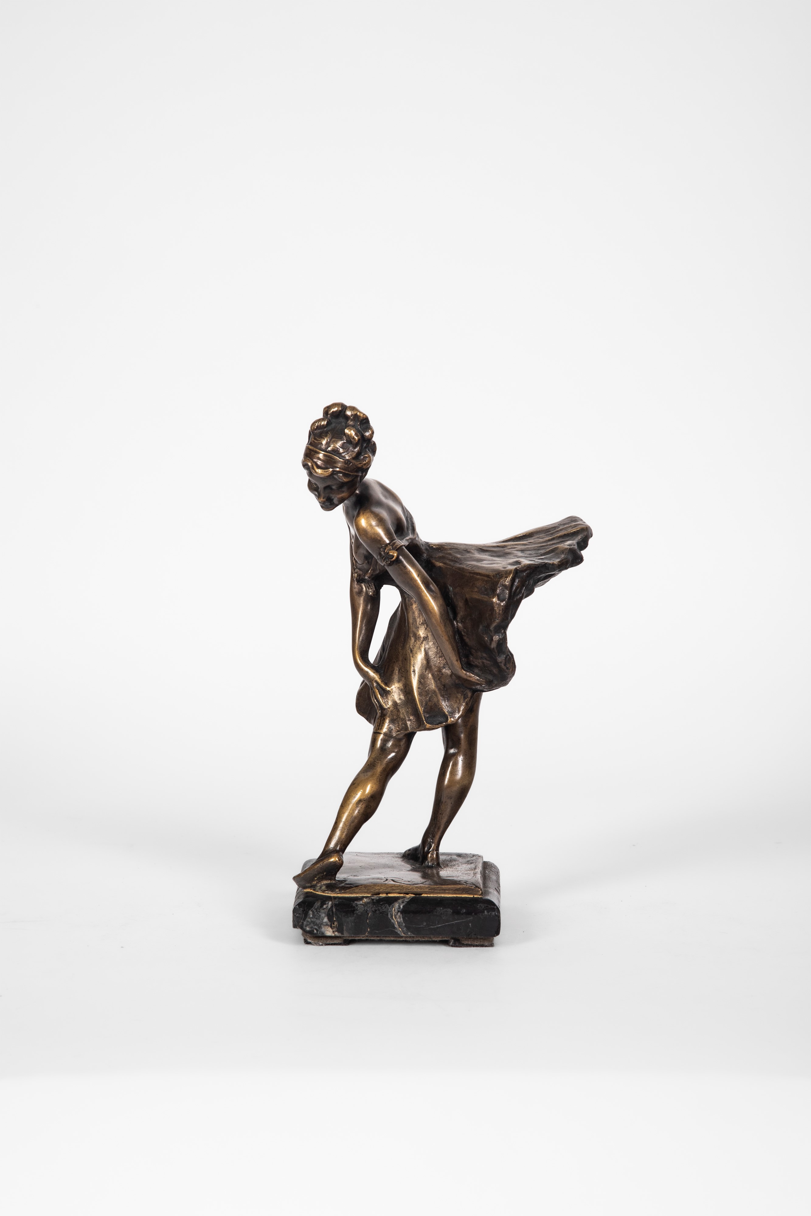 Scuola del Secolo XIX - Ballerina, scultura in bronzo su base in marmo