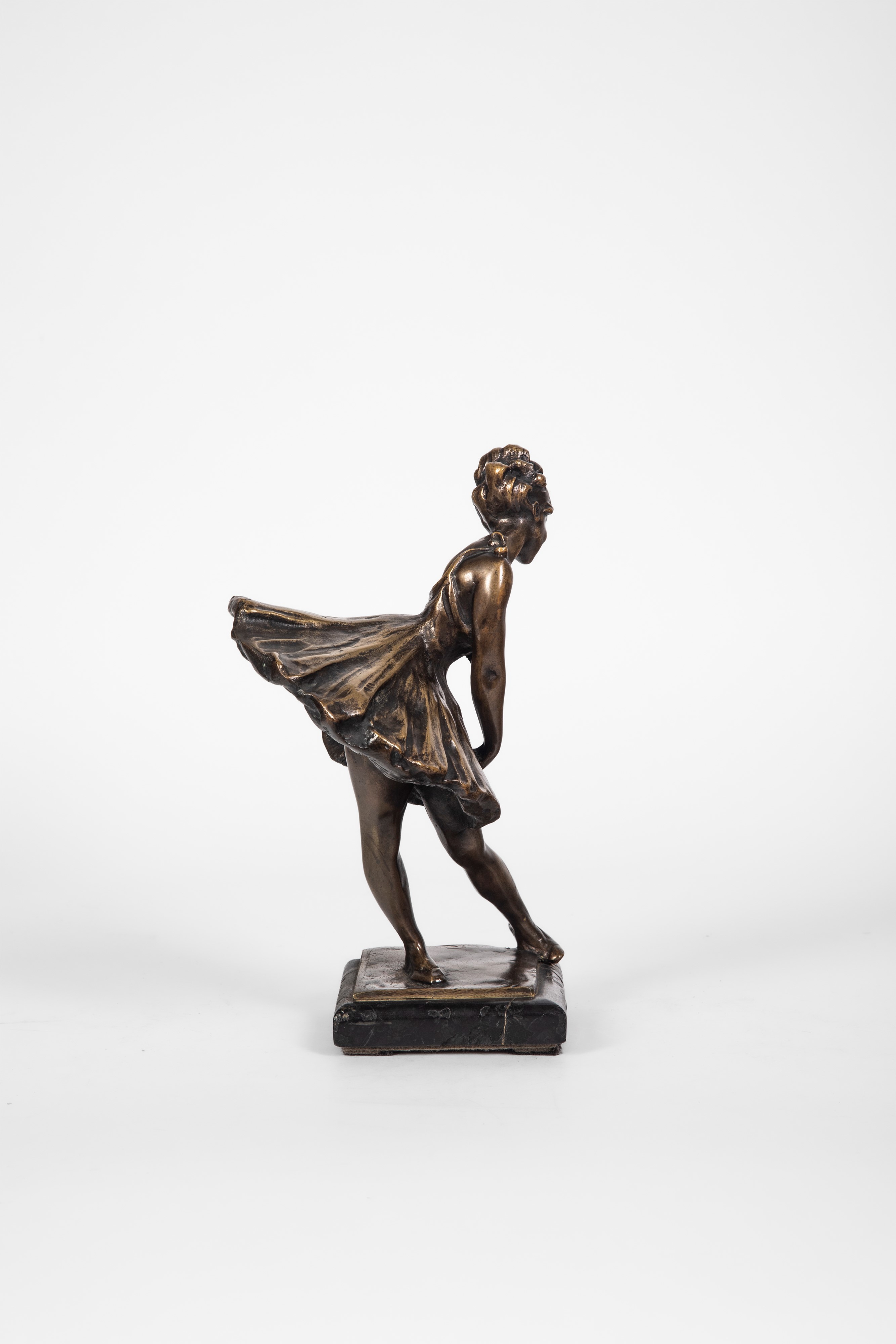 Scuola del Secolo XIX - Ballerina, scultura in bronzo su base in marmo
