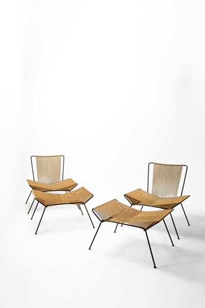 Coppia di lounge chairs con struttura in metallo e corda intrecciata, con ottomane