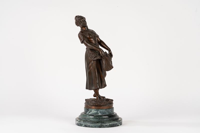 Scuola Italiana, Secolo XIX - Scultura in bronzo, Il grembiule fiorito