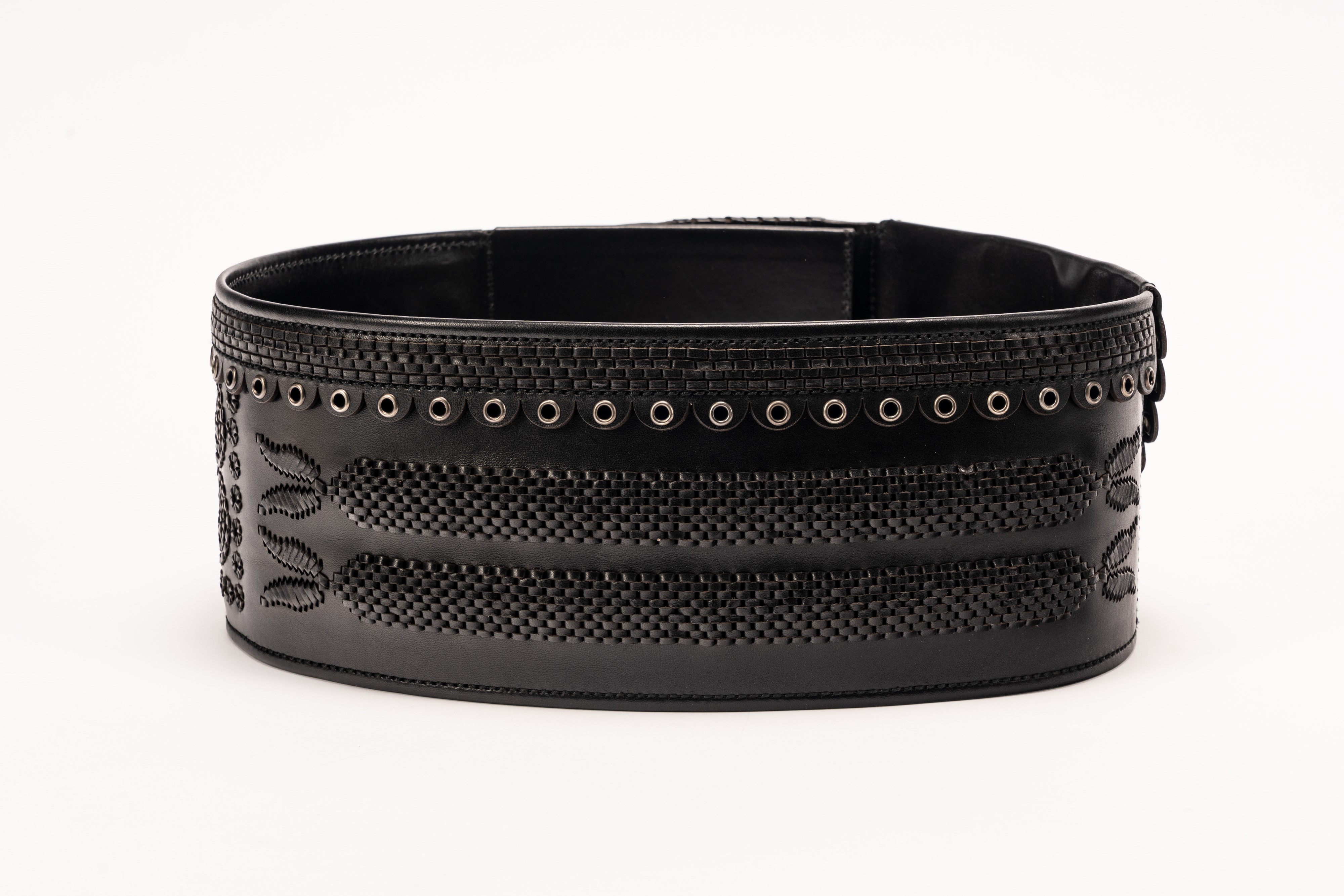 Yves Saint Laurent - Cintura bustier, in pelle nera con dettagli in metallo brunito
