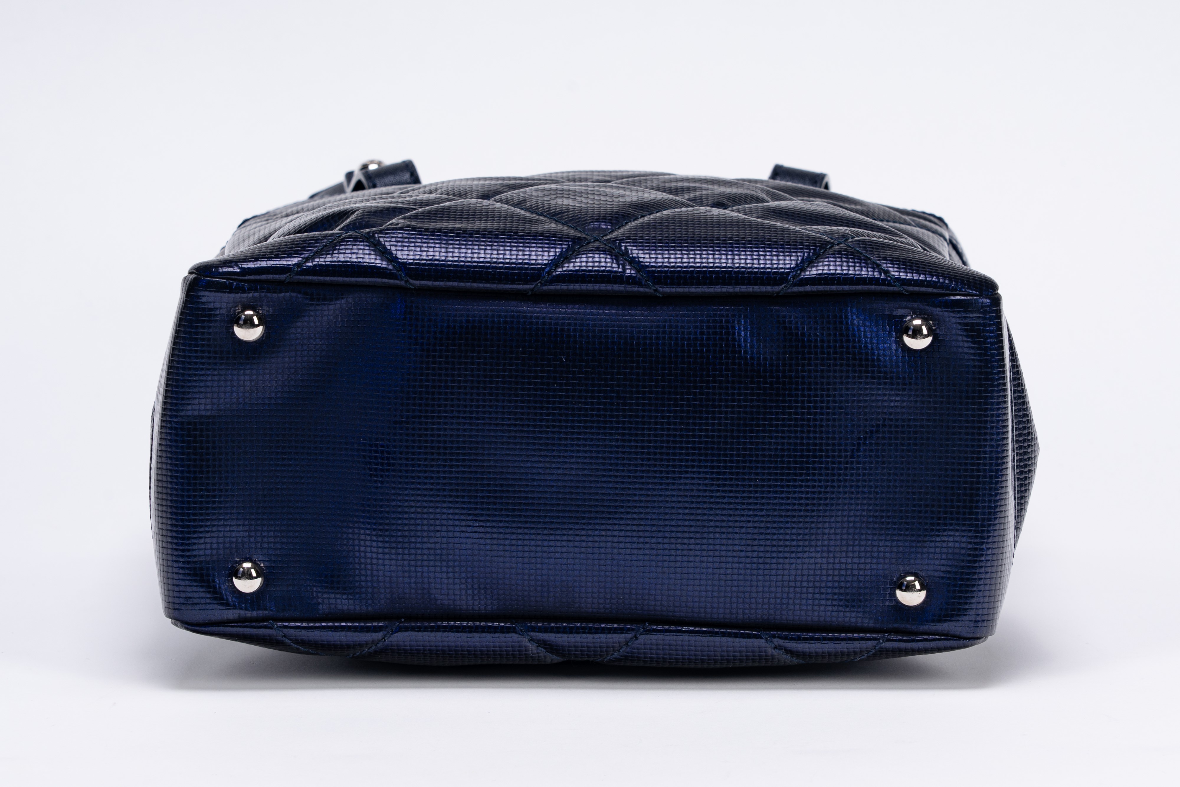 Chanel - Borsa Paris-Biarritz, in tela matelassé plastificata con micro intreccio blu elettrico (...