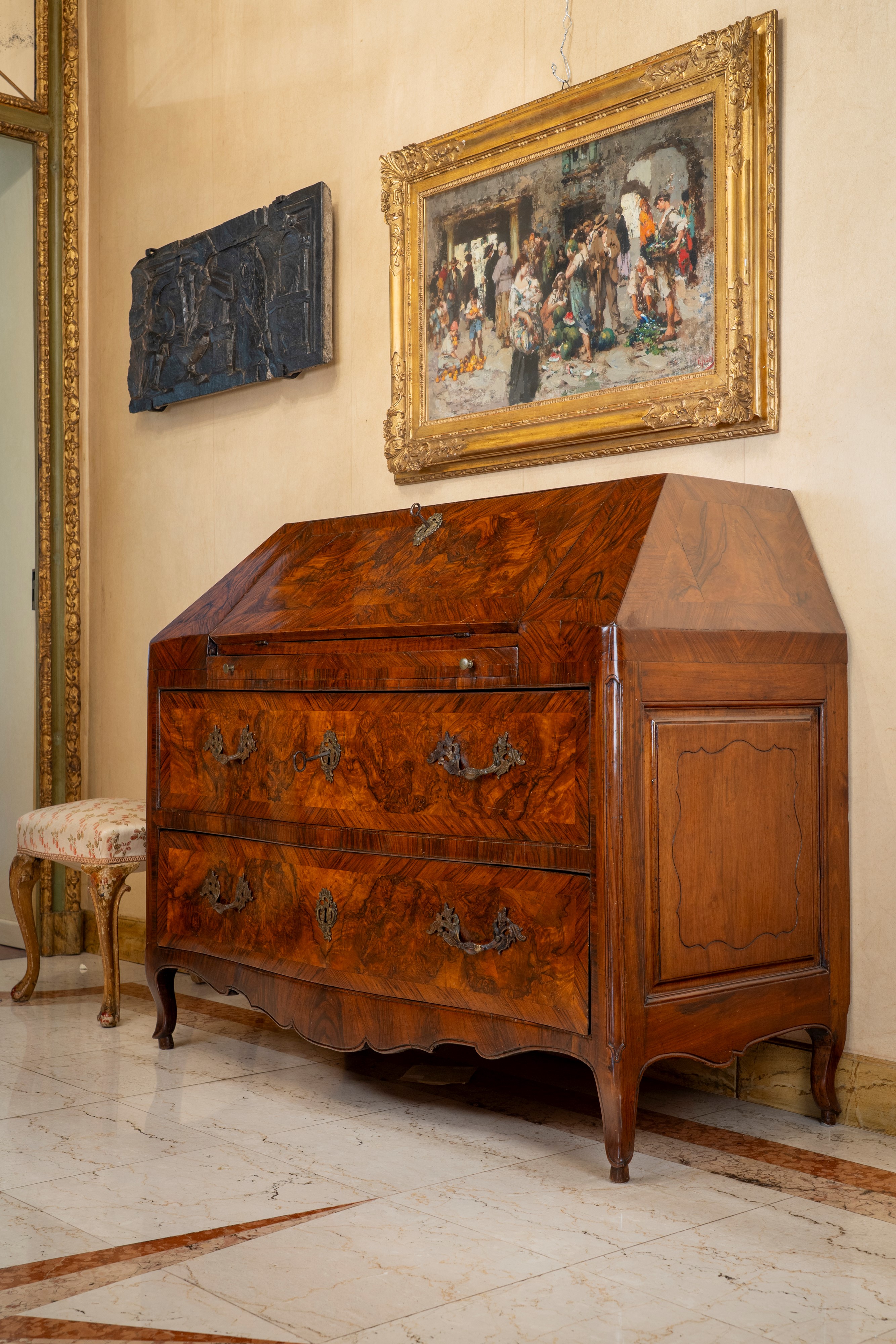 Ribalta a urna lastronata, Parma, secolo XVIII