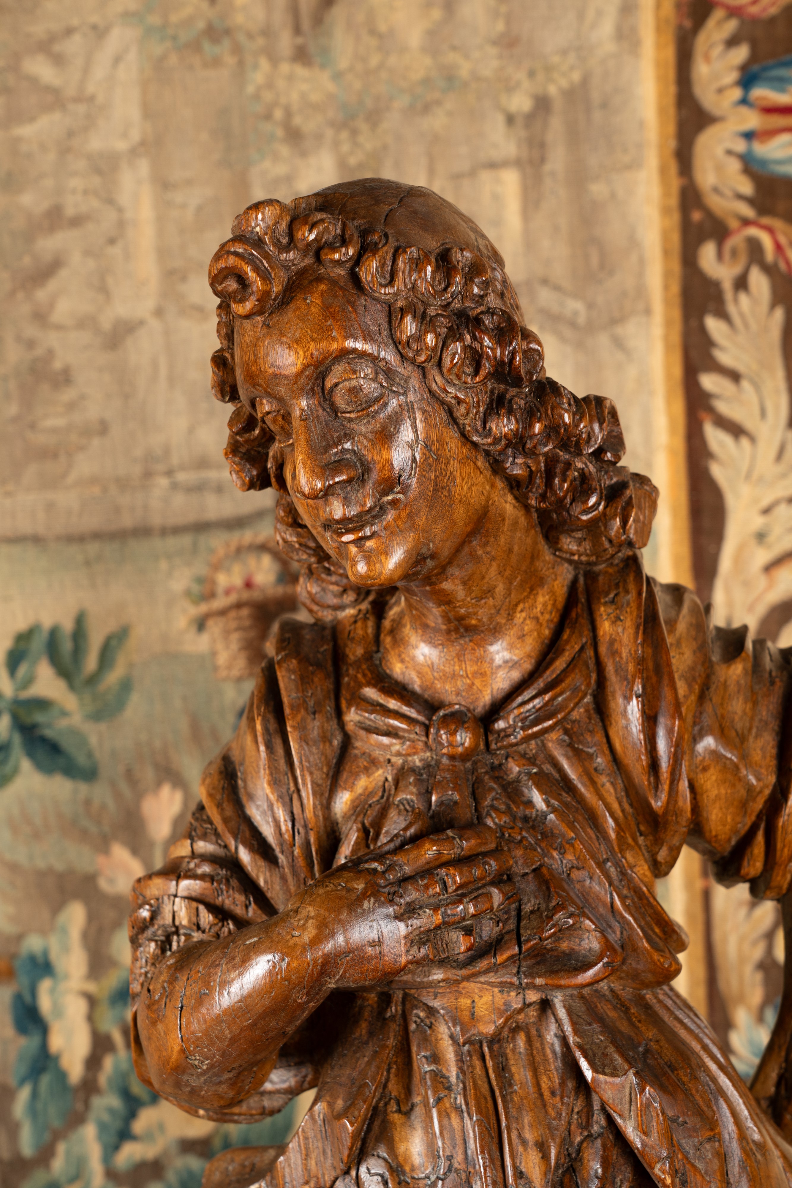 Genova, coppia di angeli, scultura in legno scolpito, secolo XVII