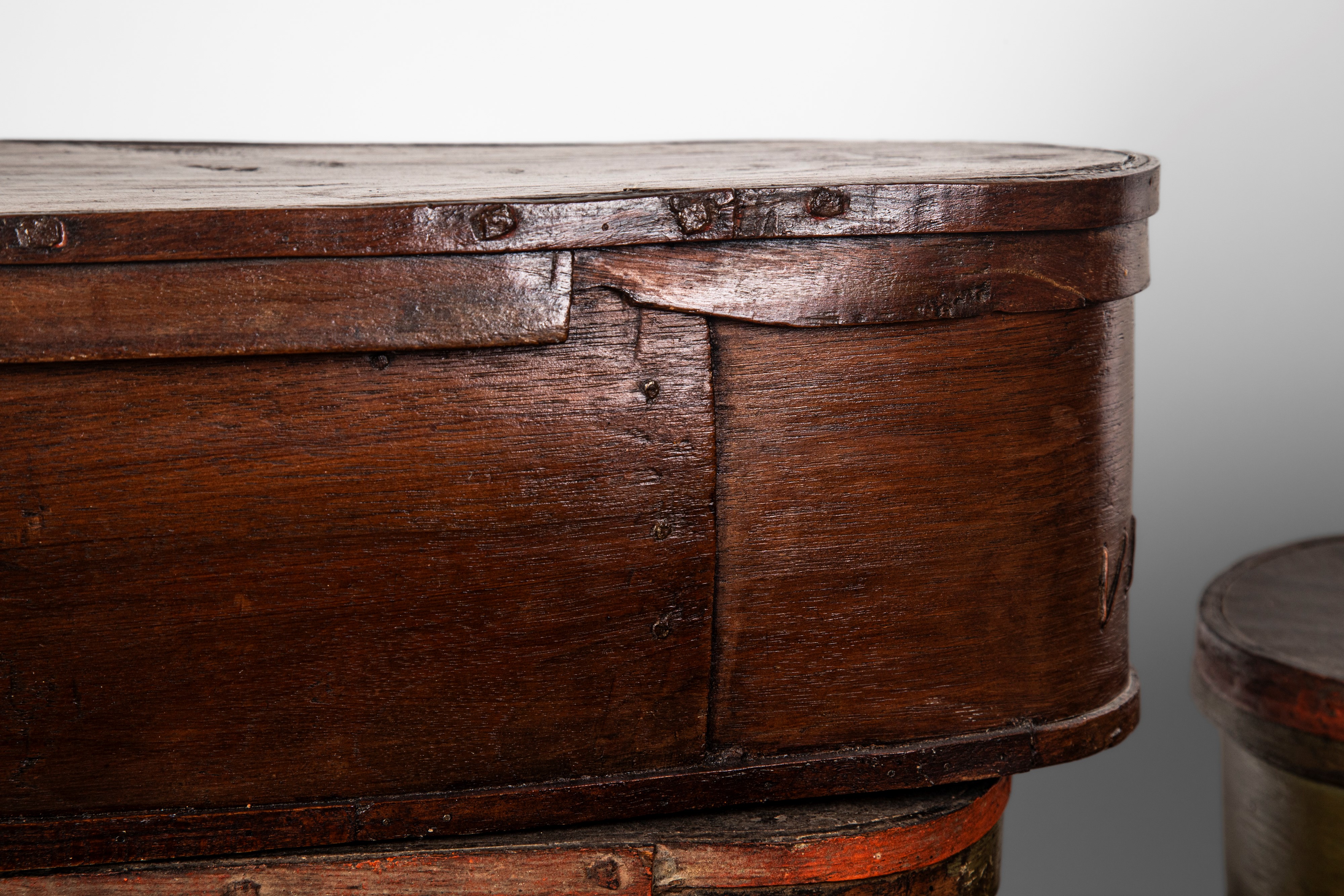 Collezione di dieci scatole da farmacia, legno dipinto, fine XVIII-inizio XIX secolo