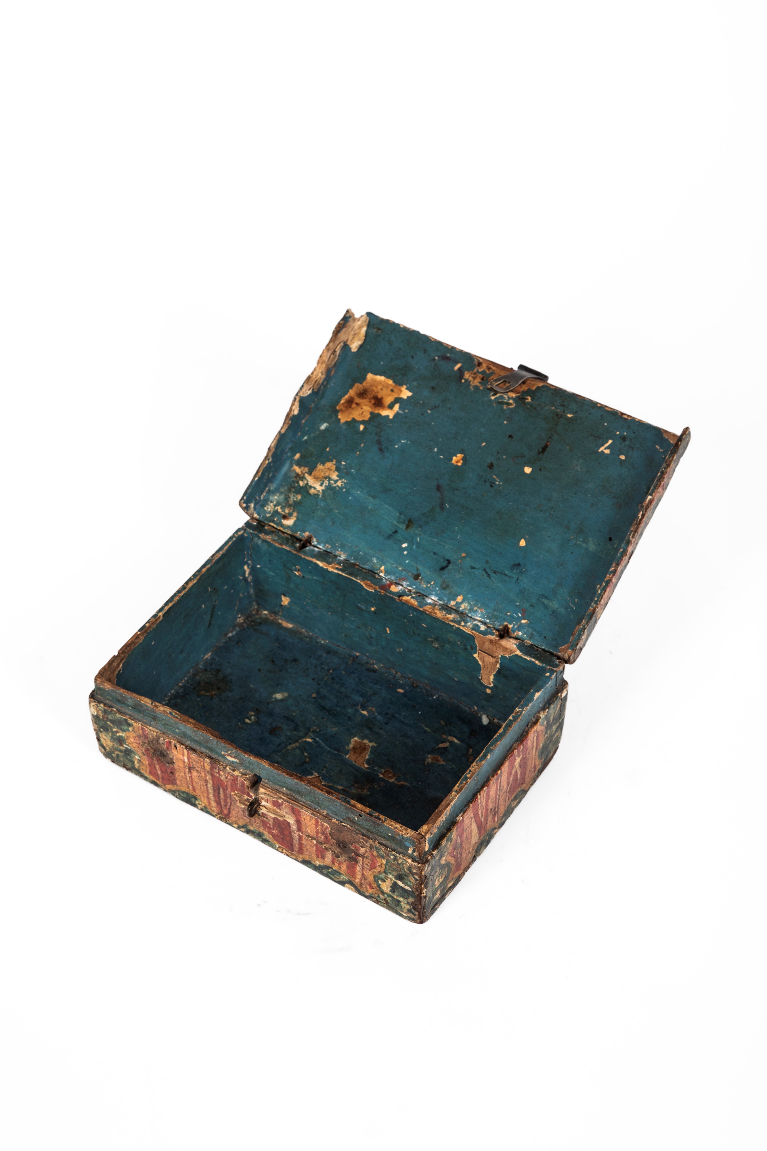 Scatola con coperchio, legno laccato, decorazione a finto marmo verde (Secolo XVIII)