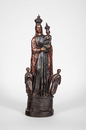 Madonna con Bambino coronati e figure oranti in legno scolpito e policromo. Possibile ambito spagnolo, secolo XVIII-XIX.