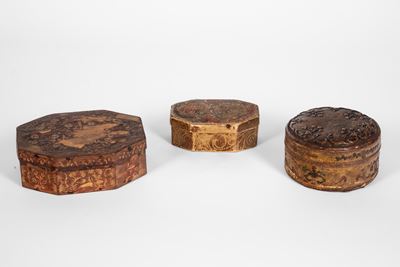 Tre scatole decorative in cartapesta, XVIII-XIX secolo