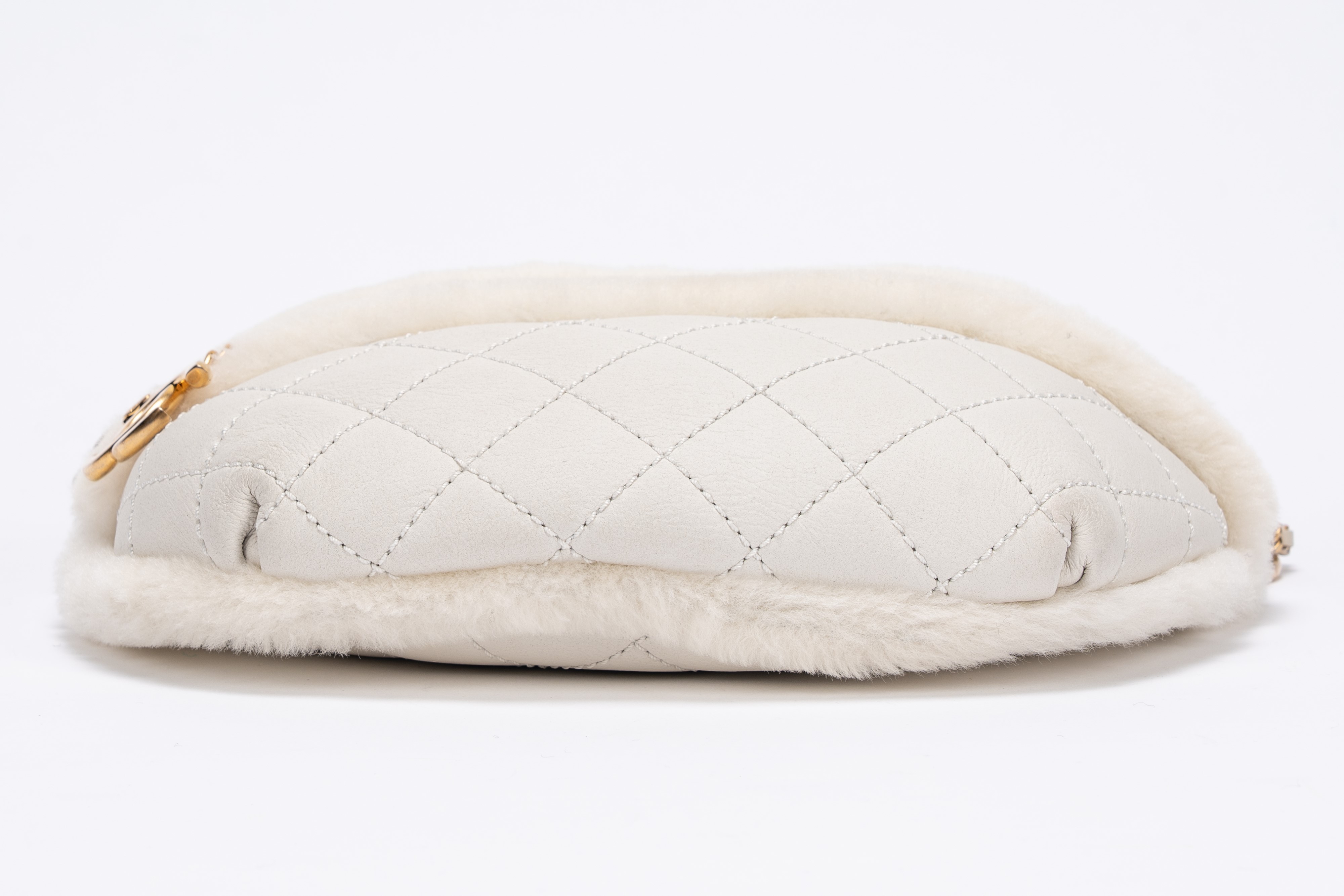 Chanel - Marsupio, pelle di montone matelassé panna (2018)