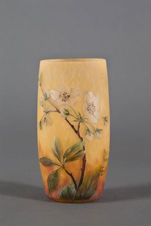 1908 ca. altezza cm 12,3; diametro 5,8
V