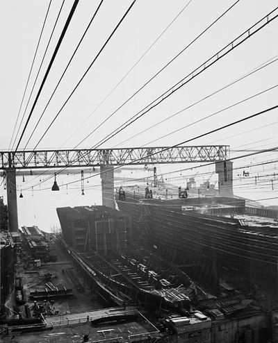 Cantieri navali a Genova, stampa vintage, anni 1950