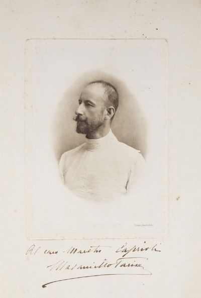 Parise, Fotografia autografata con dedica